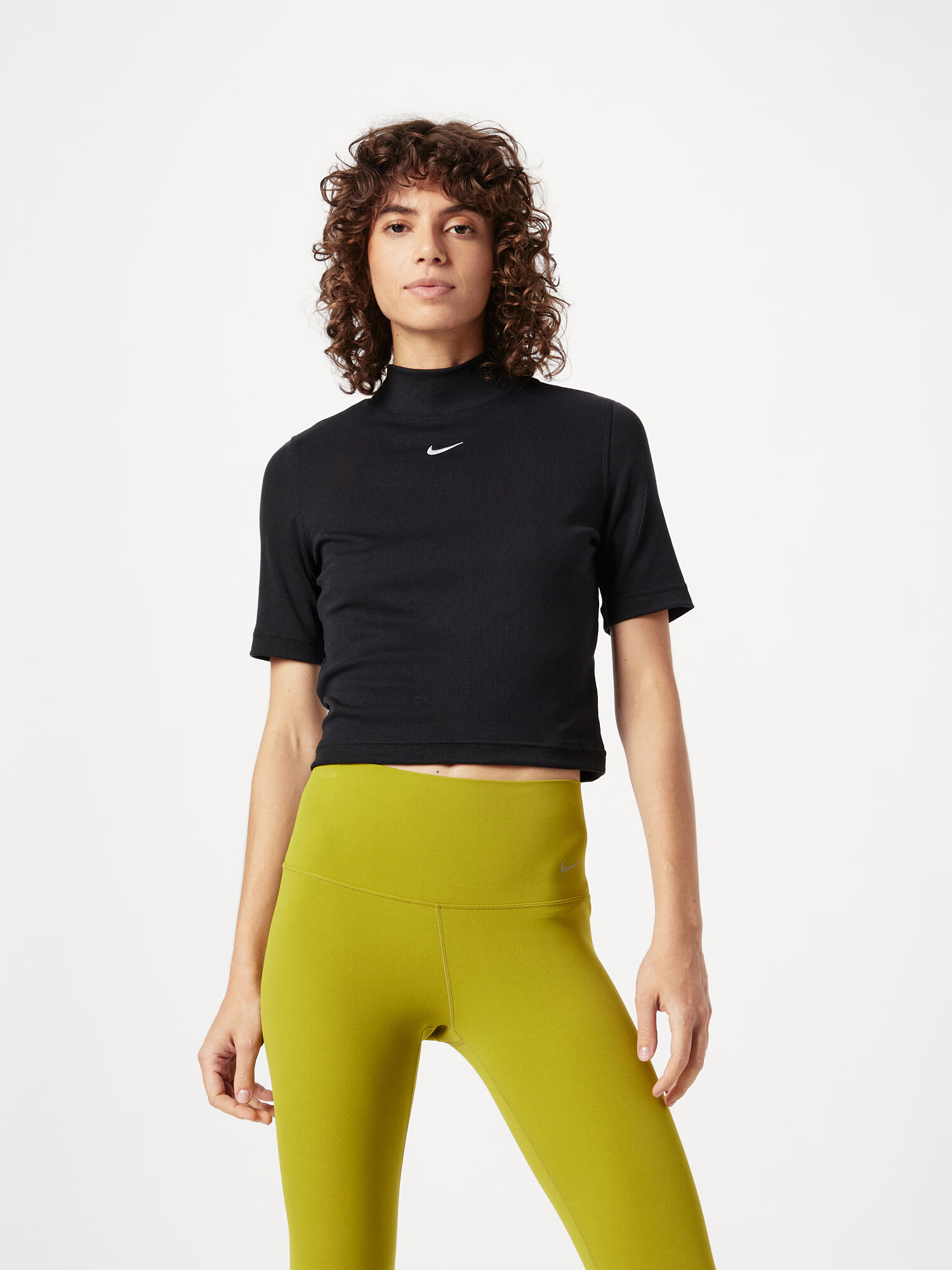 Nike Sportswear Majica črna / bela - Pepit.si