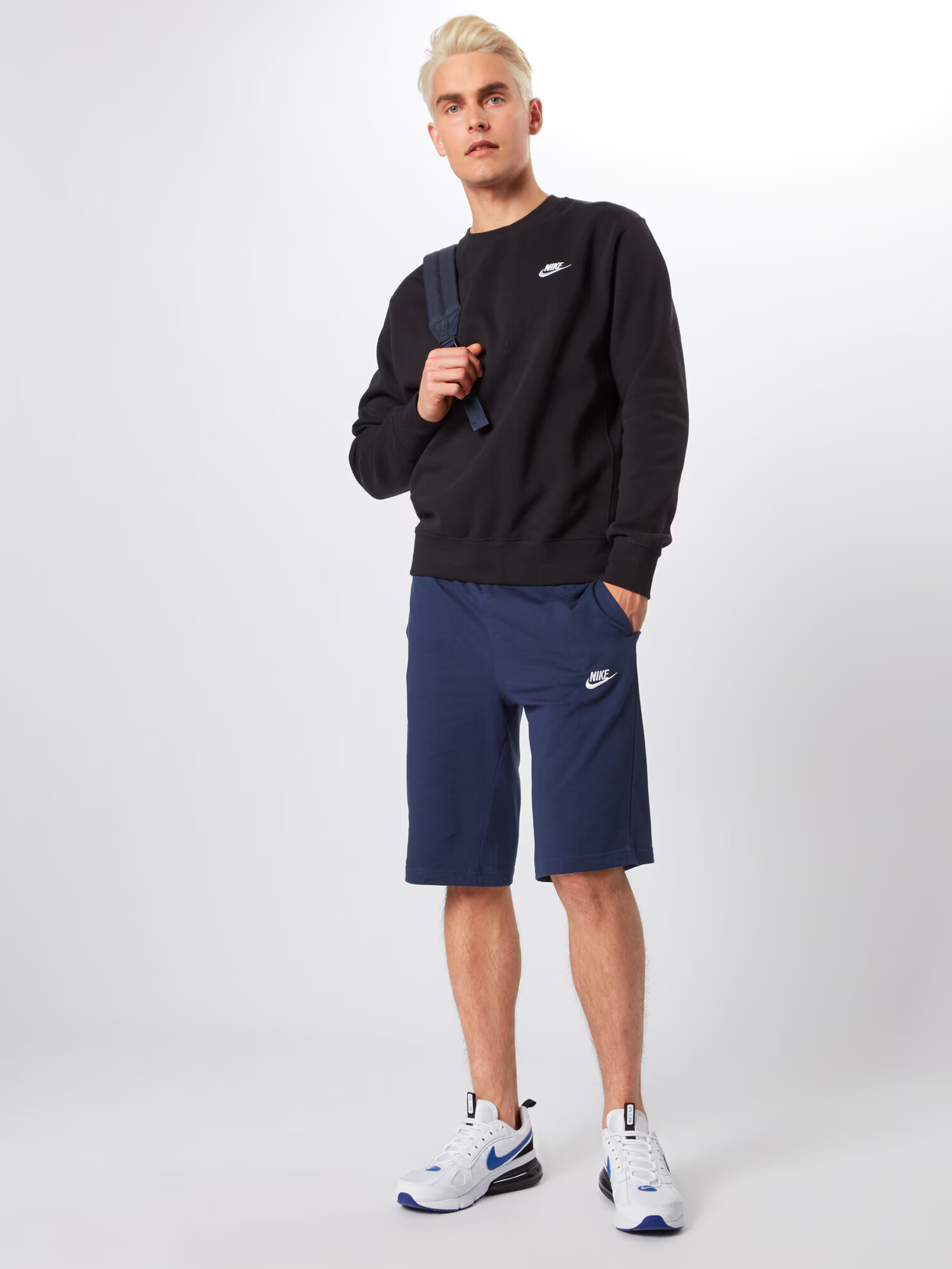 Nike Sportswear Majica črna / bela - Pepit.si