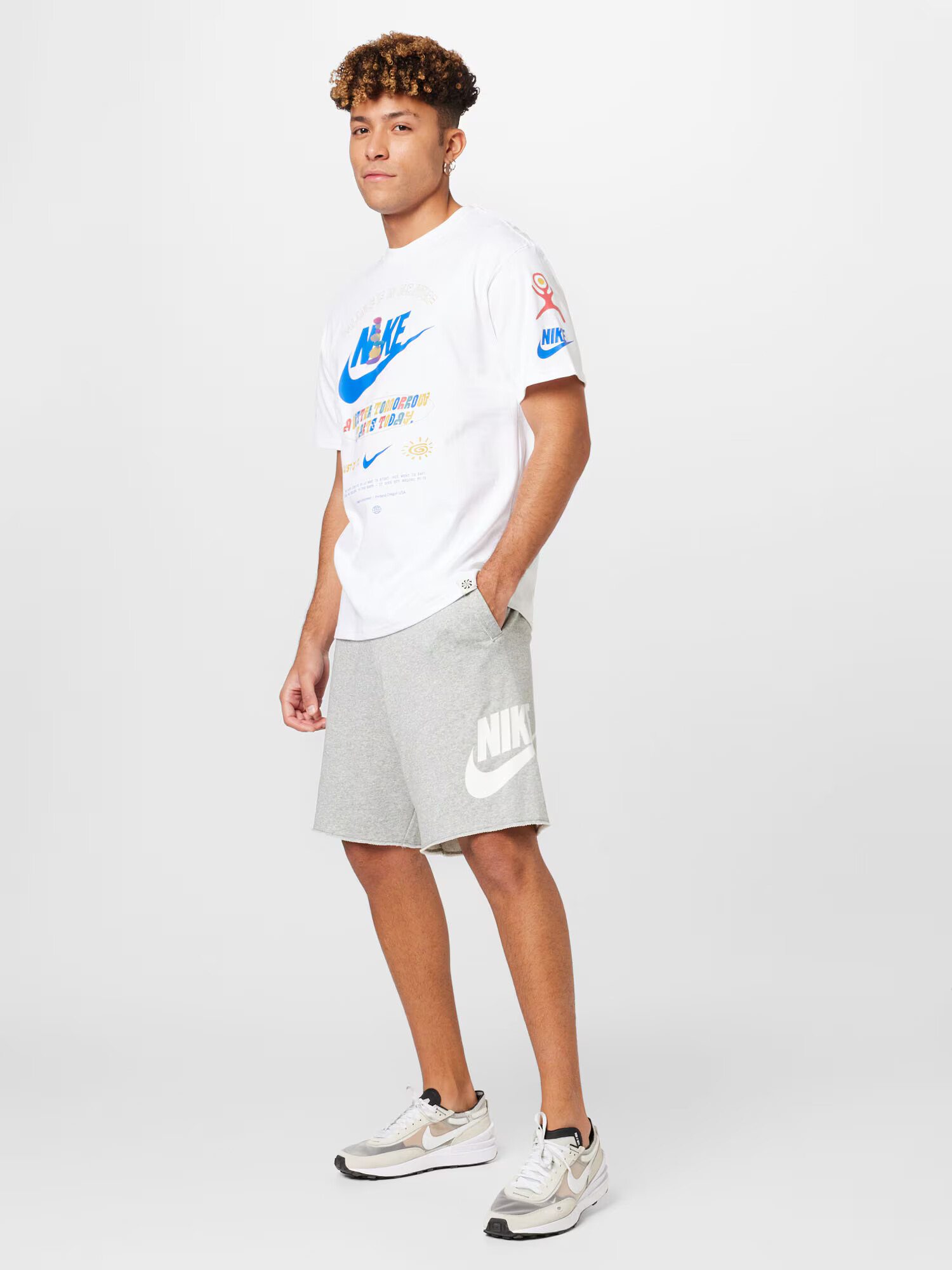 Nike Sportswear Majica modra / gorčica / svetlo rdeča / bela - Pepit.si