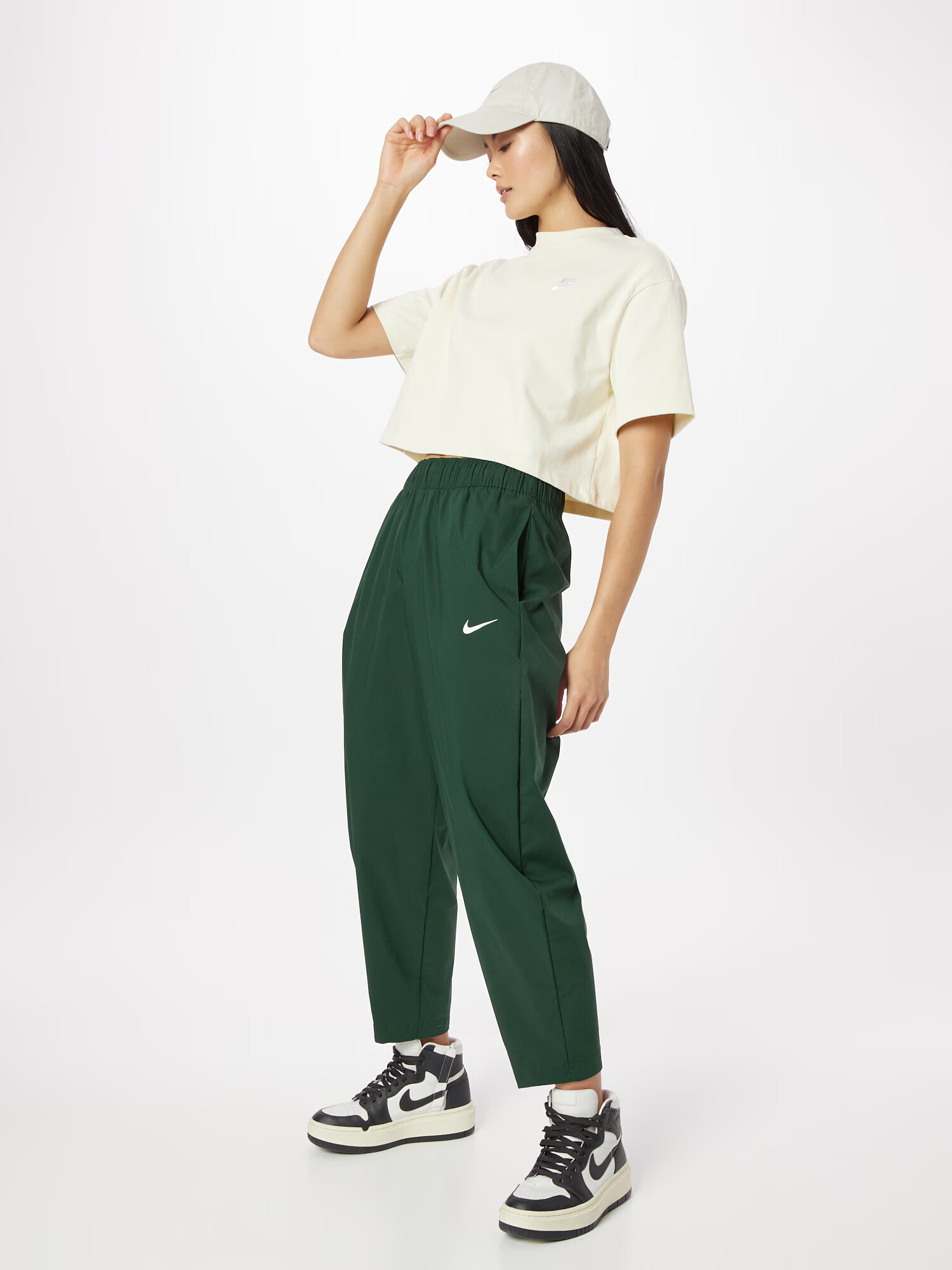 Nike Sportswear Majica off-bela - Pepit.si