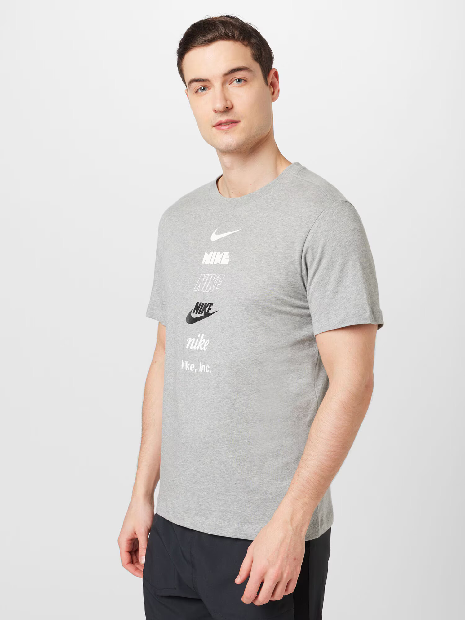 Nike Sportswear Majica pegasto siva / črna / bela - Pepit.si