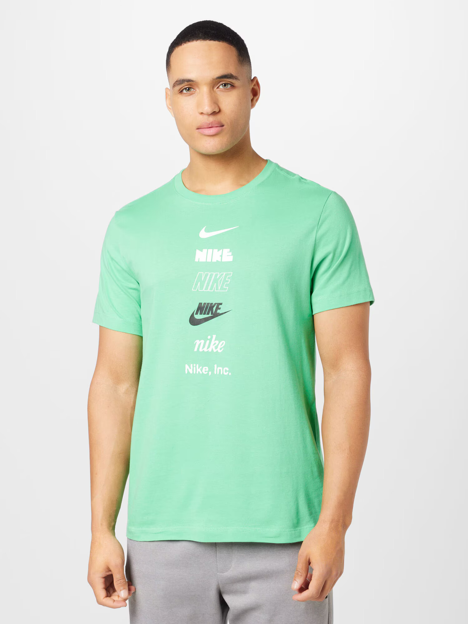 Nike Sportswear Majica meta / črna / bela - Pepit.si