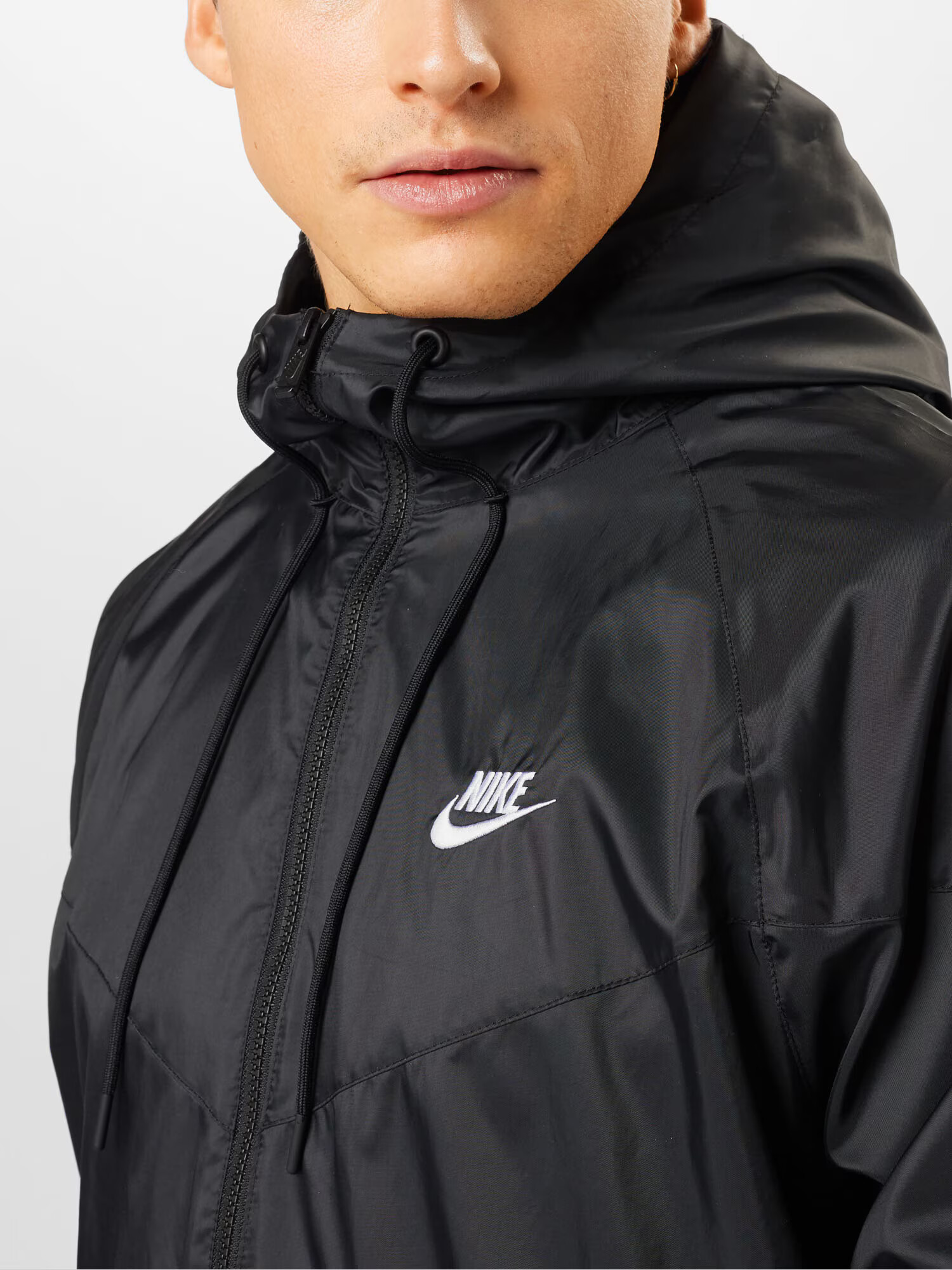 Nike Sportswear Prehodna jakna črna / bela - Pepit.si