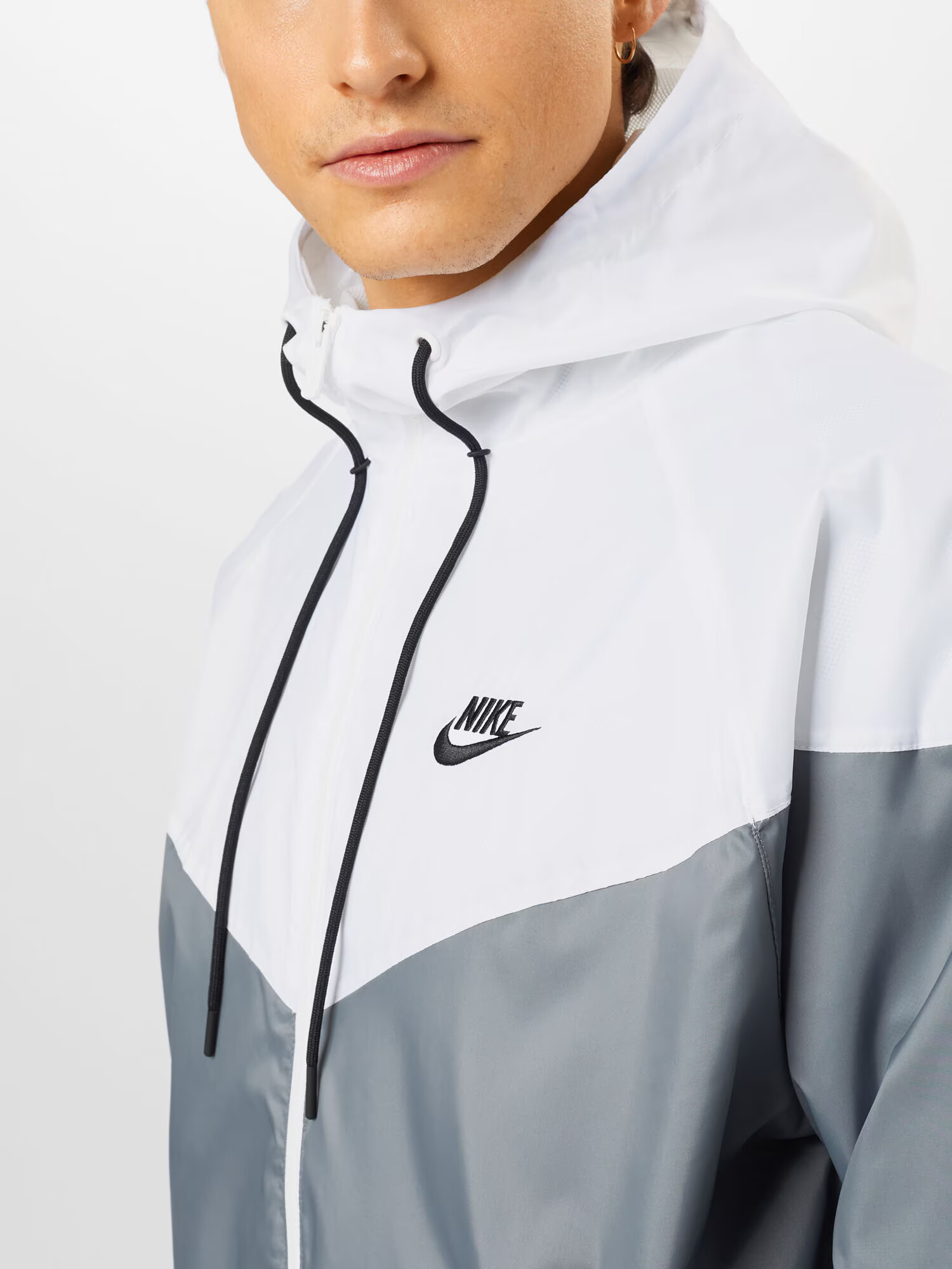 Nike Sportswear Prehodna jakna kamen / črna / bela - Pepit.si