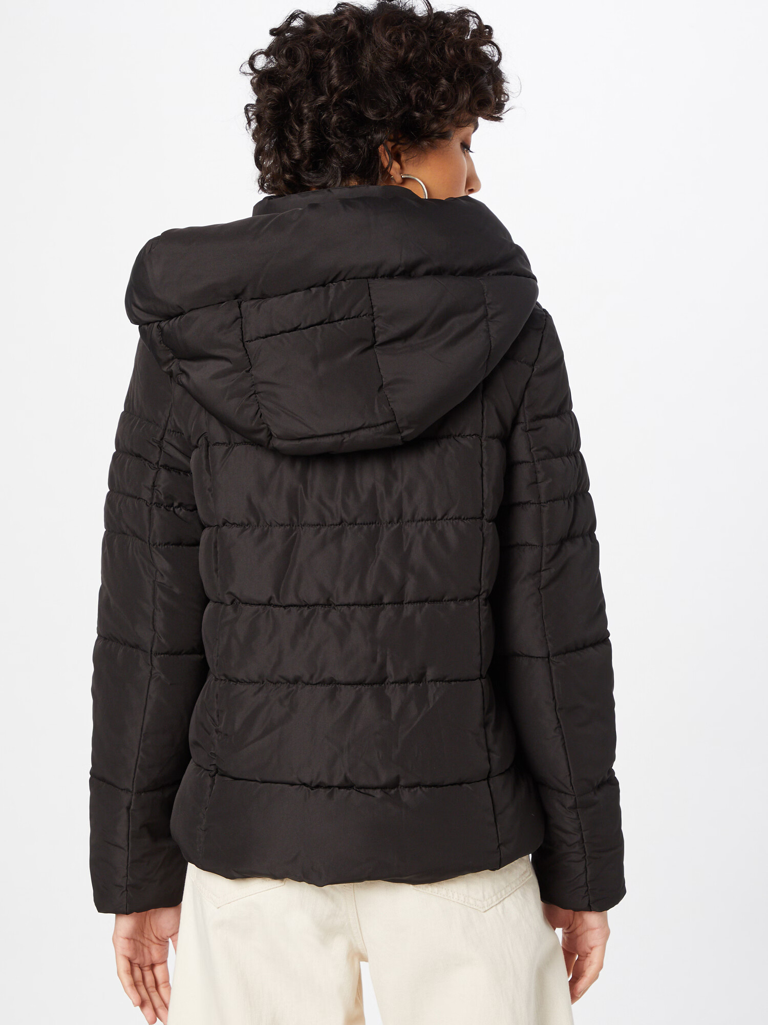 ONLY Prehodna jakna 'ONLANDREA QUILTED JACKET OTW' črna - Pepit.si