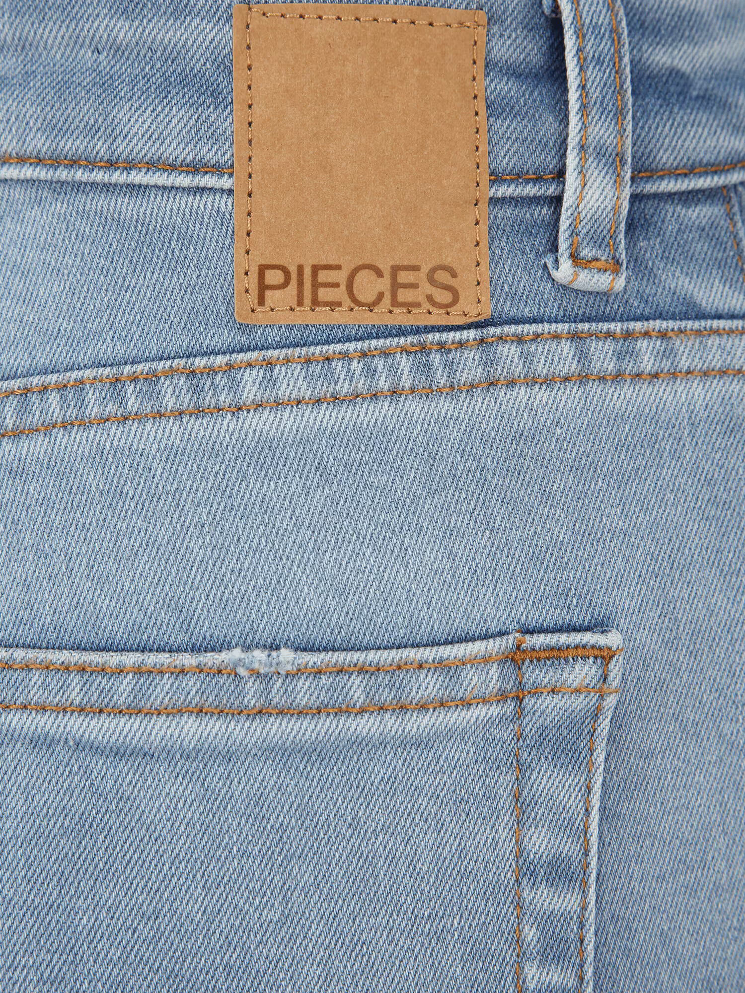 Pieces Petite Kavbojke 'Leah' moder denim - Pepit.si