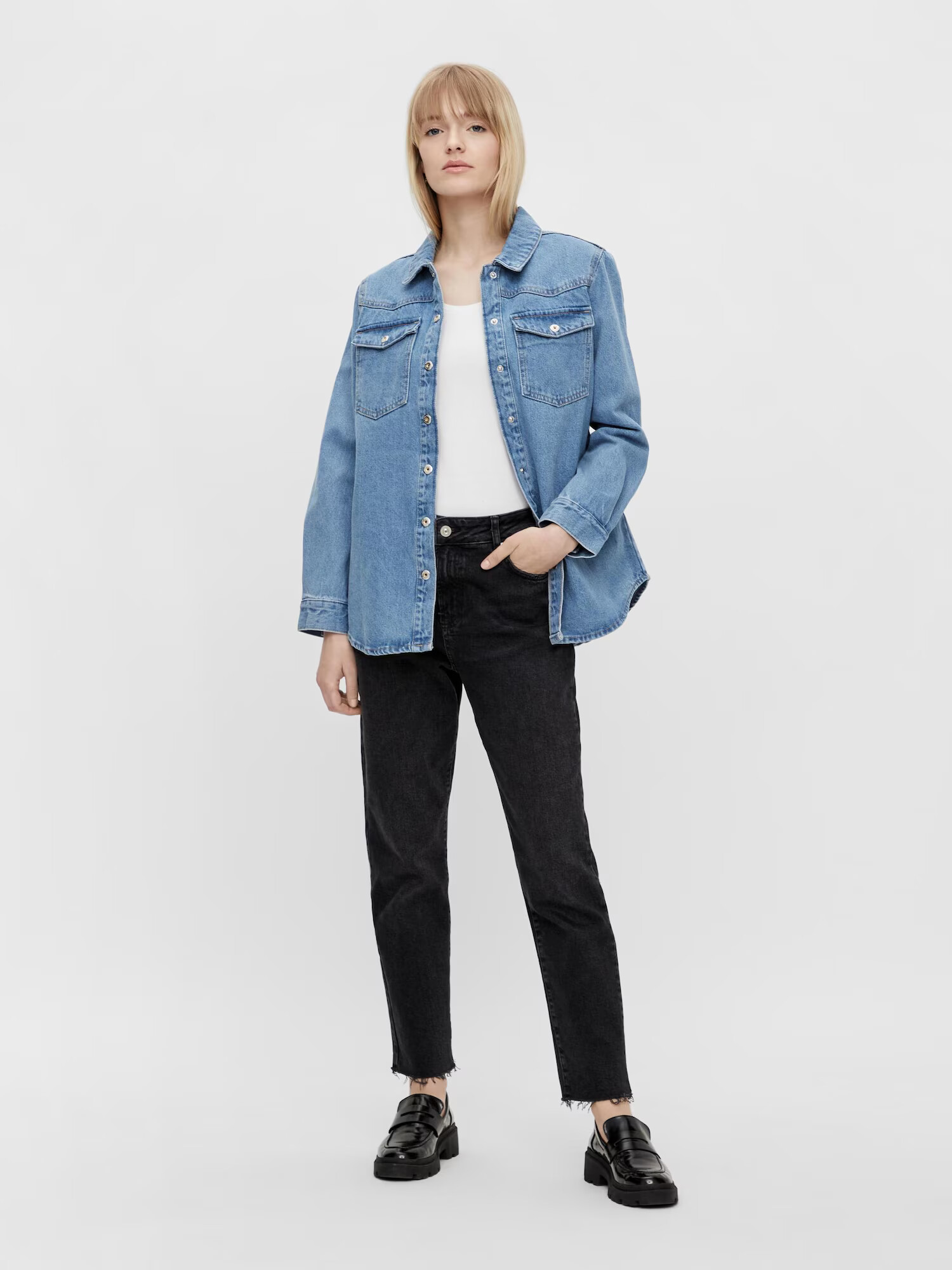 PIECES Prehodna jakna 'Gray' moder denim - Pepit.si