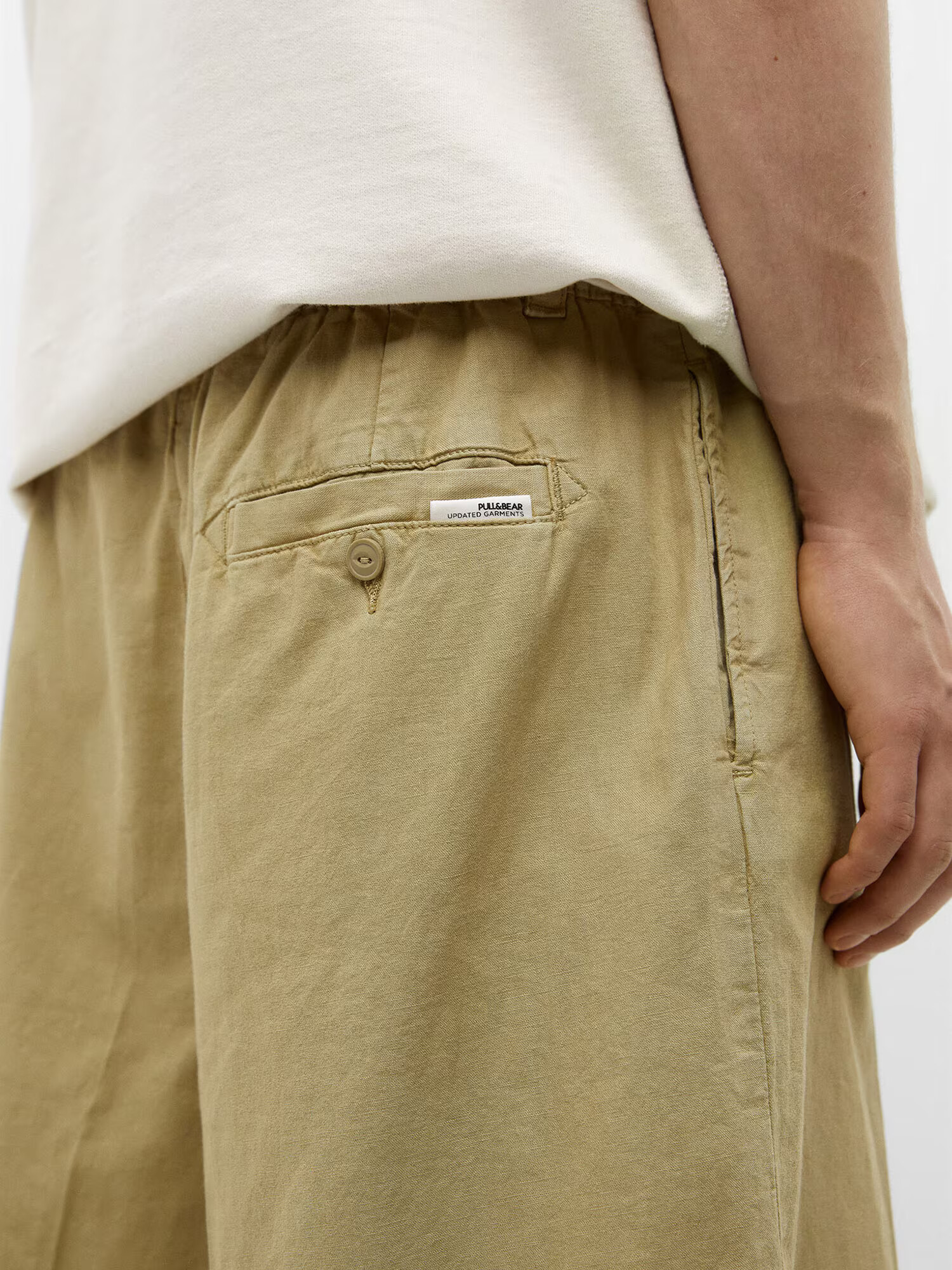 Pull&Bear Chino hlače kaki - Pepit.si