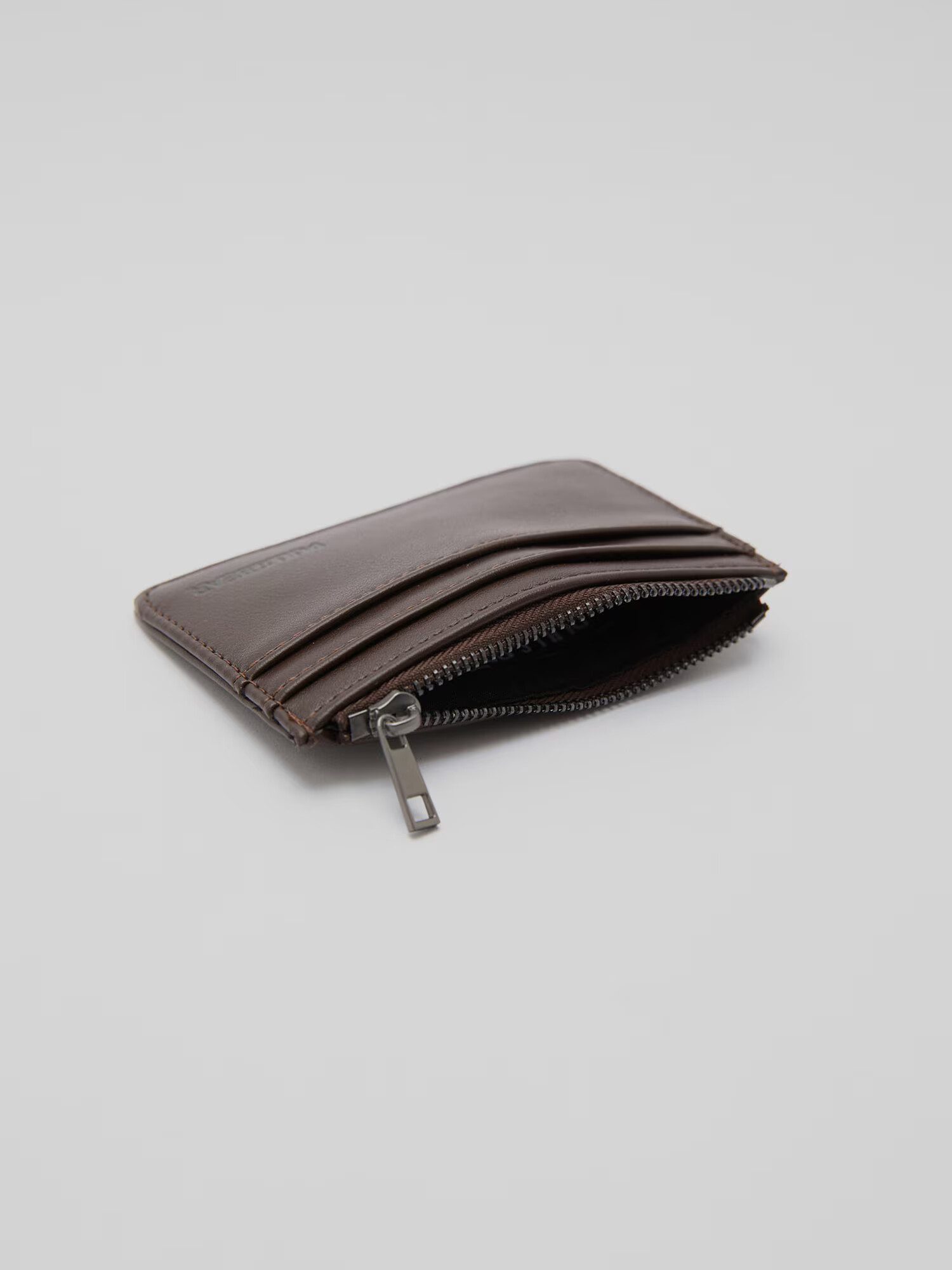 Pull&Bear Etui temno rjava - Pepit.si