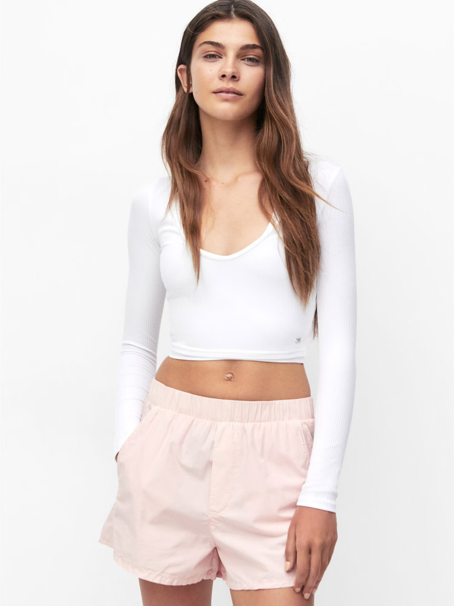 Pull&Bear Hlače rosé - Pepit.si