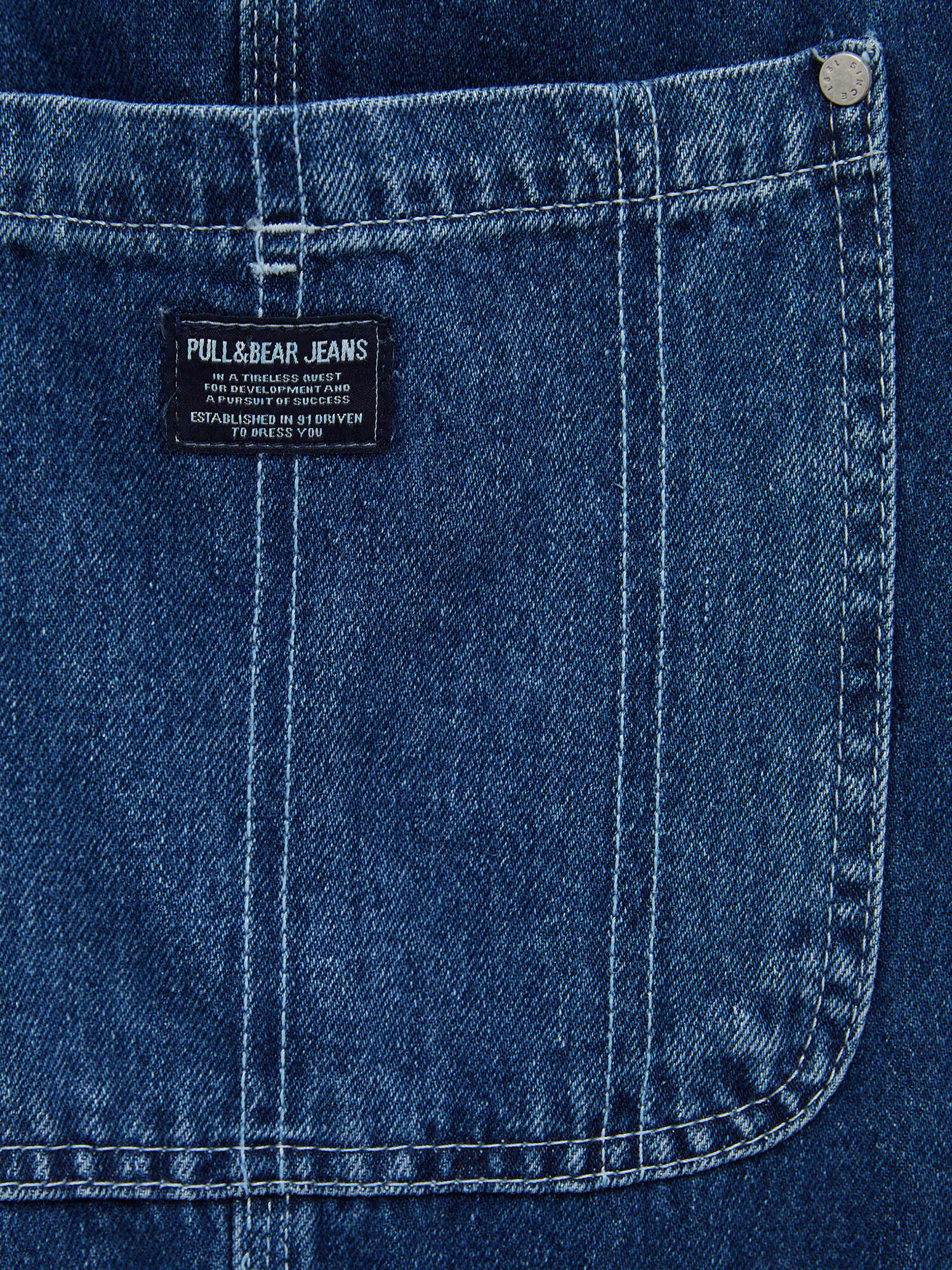 Pull&Bear Kavbojke z naramnicami moder denim - Pepit.si