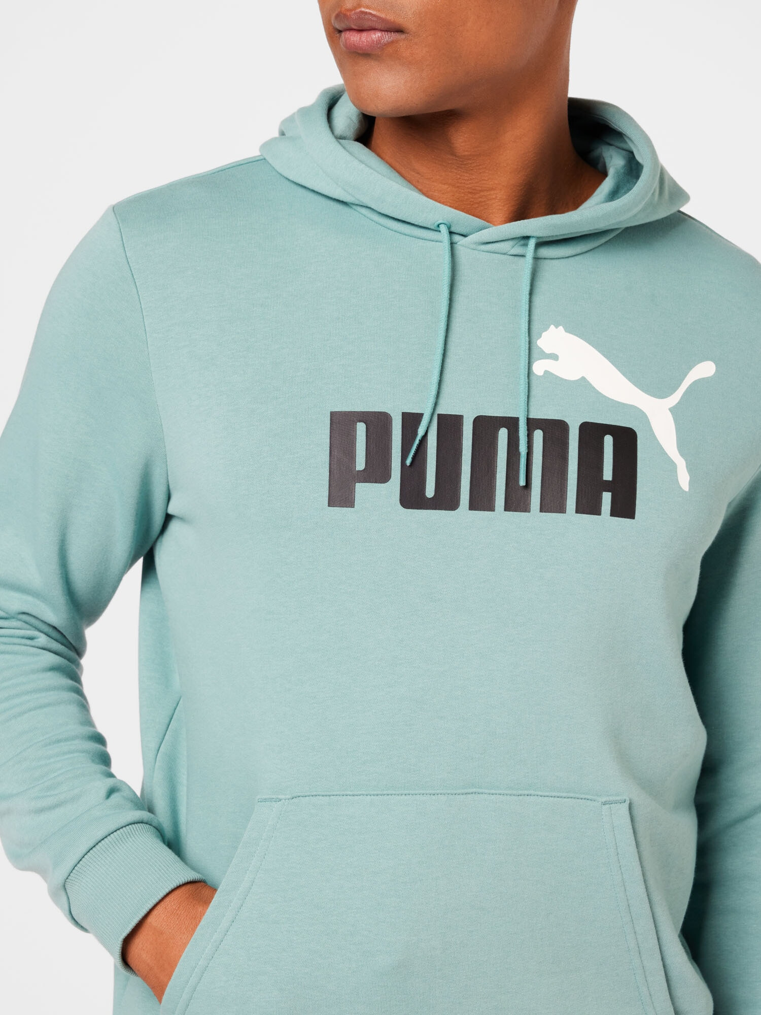 PUMA Športna majica črna / bela / pastelno modra - Pepit.si