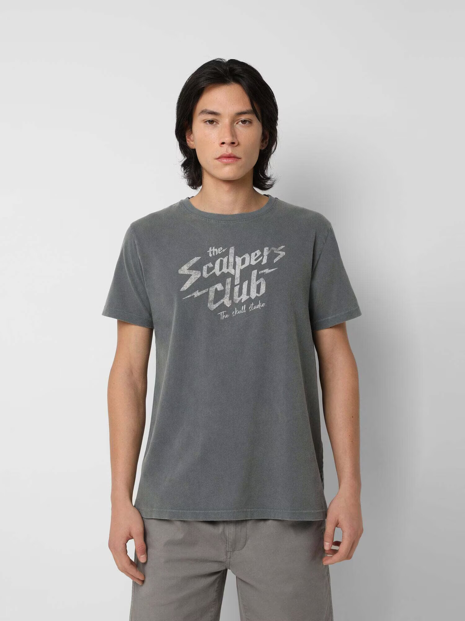 Scalpers Majica 'Club Tee' siva / svetlo siva - Pepit.si