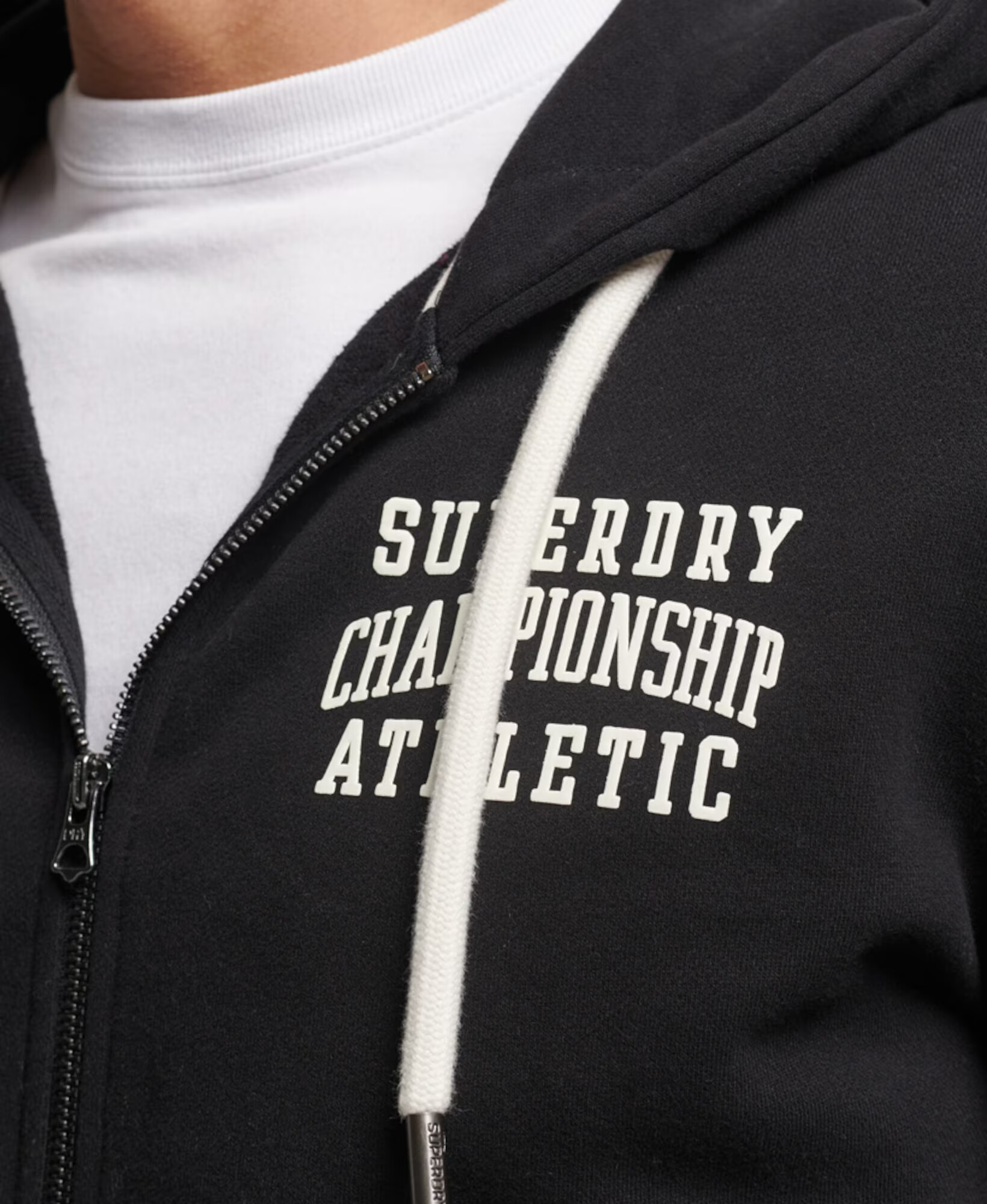 Superdry Jopa na zadrgo 'Gym Athletic' črna / bela - Pepit.si