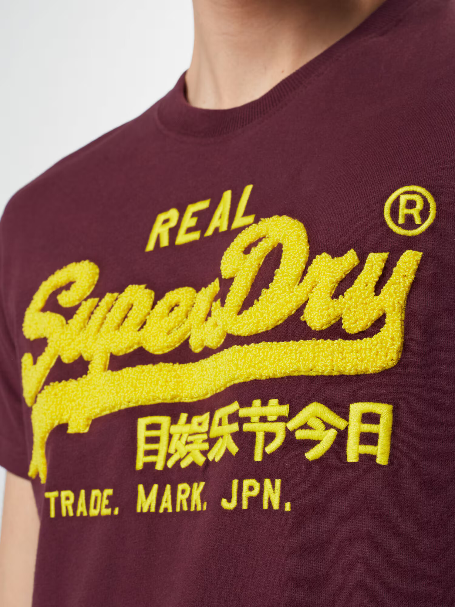 Superdry Majica 'Chenille' rumena / češnjevo rdeča - Pepit.si