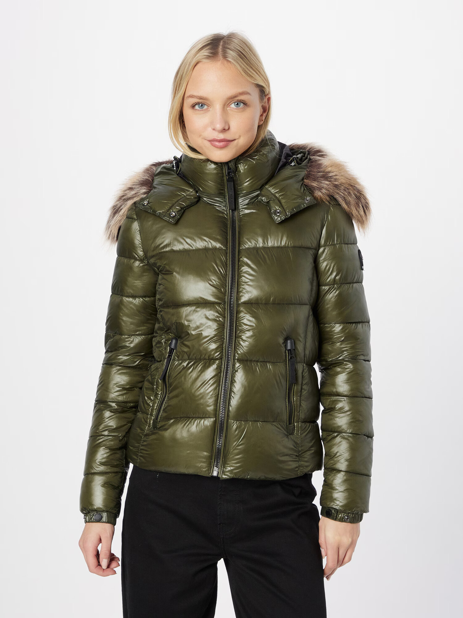 Superdry Zimska jakna 'Fuji' chamois / oliva - Pepit.si