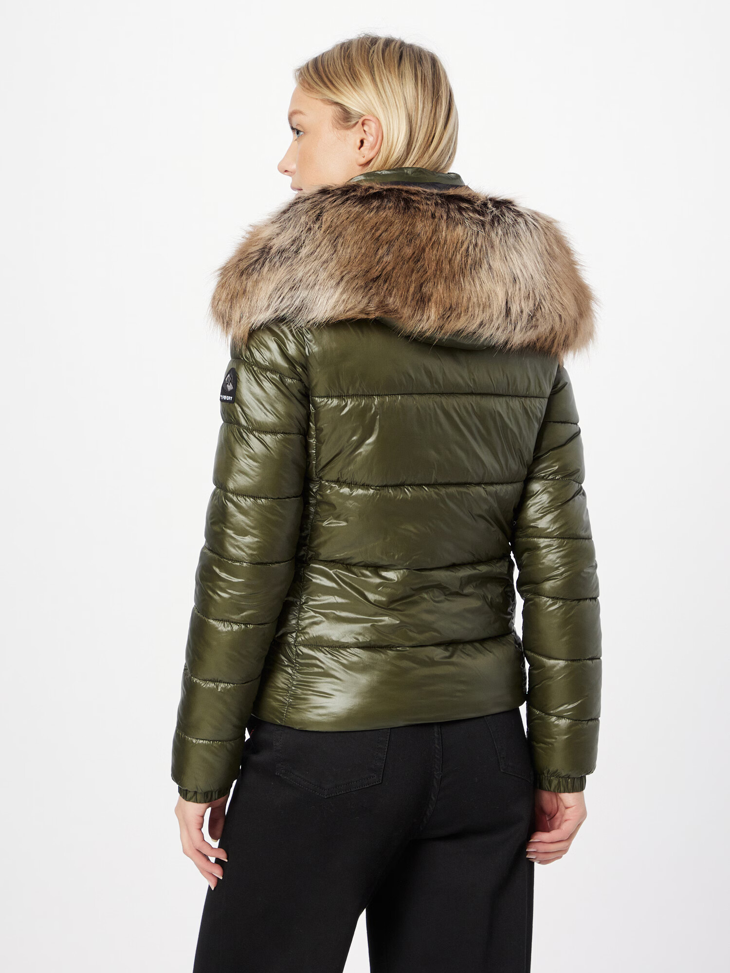 Superdry Zimska jakna 'Fuji' chamois / oliva - Pepit.si