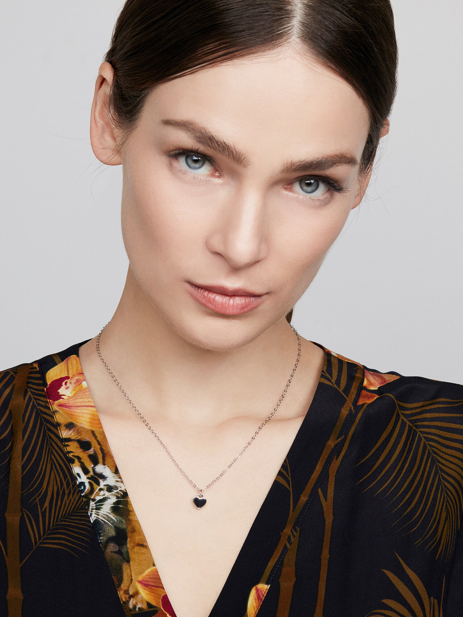 Ted Baker Verižica 'HARA: TINY HEART PENDANT NECKLACE' srebrna - Pepit.si