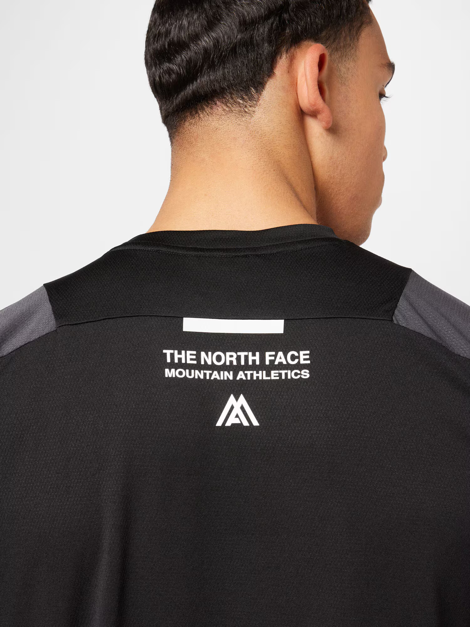 THE NORTH FACE Funkcionalna majica temno siva / črna / bela - Pepit.si