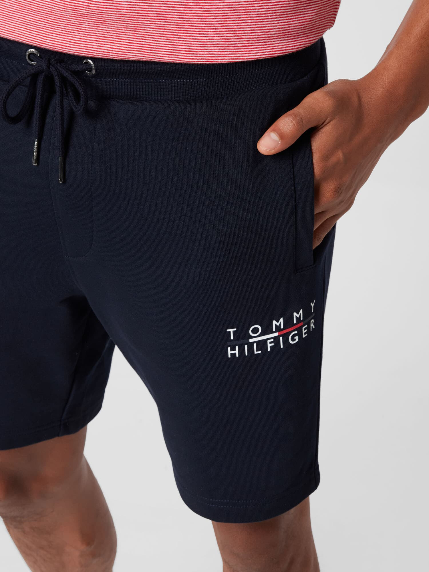 TOMMY HILFIGER Hlače temno modra / rdeča / bela - Pepit.si