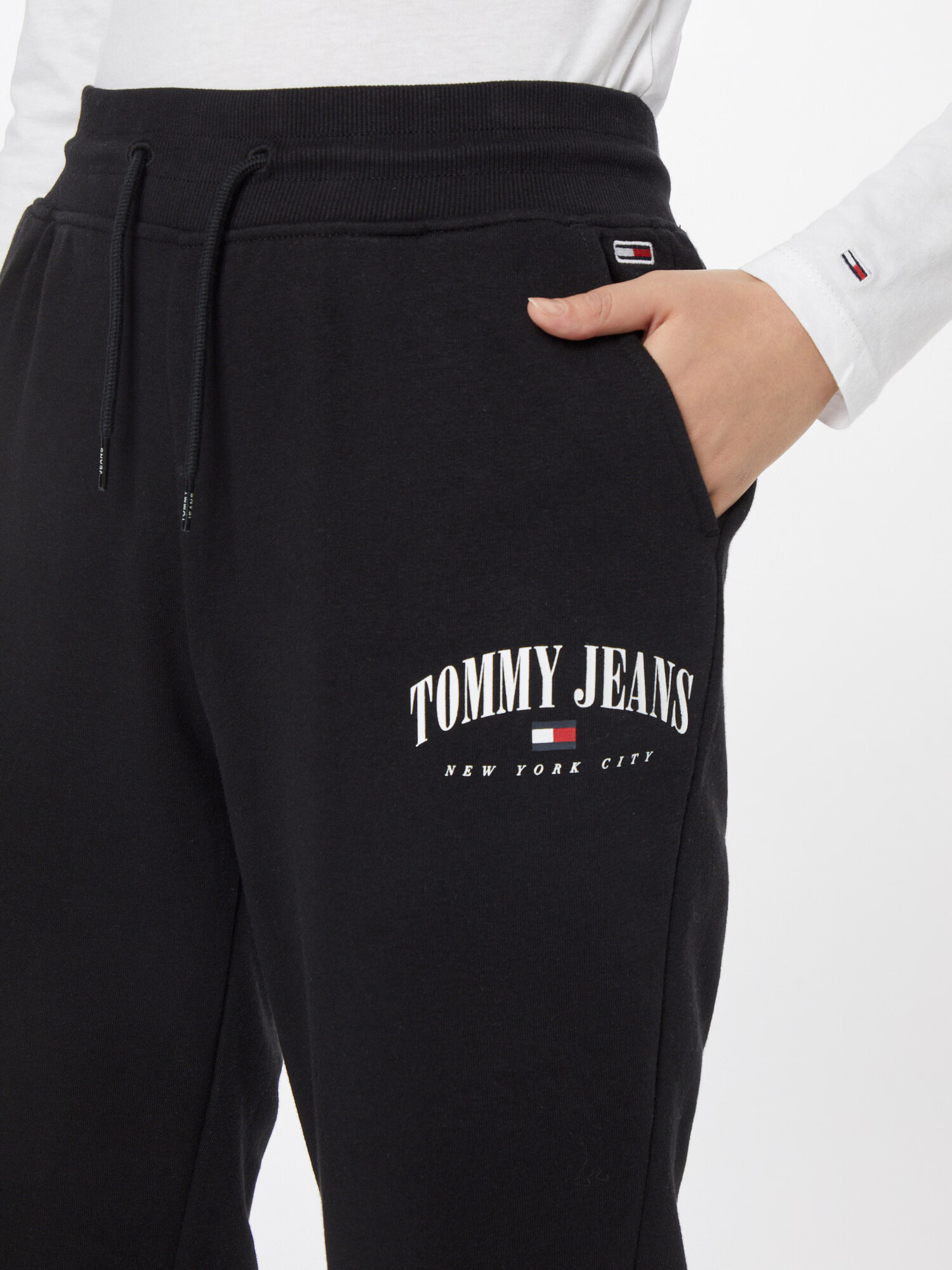 Tommy Jeans Hlače mornarska / rdeča / črna / bela - Pepit.si