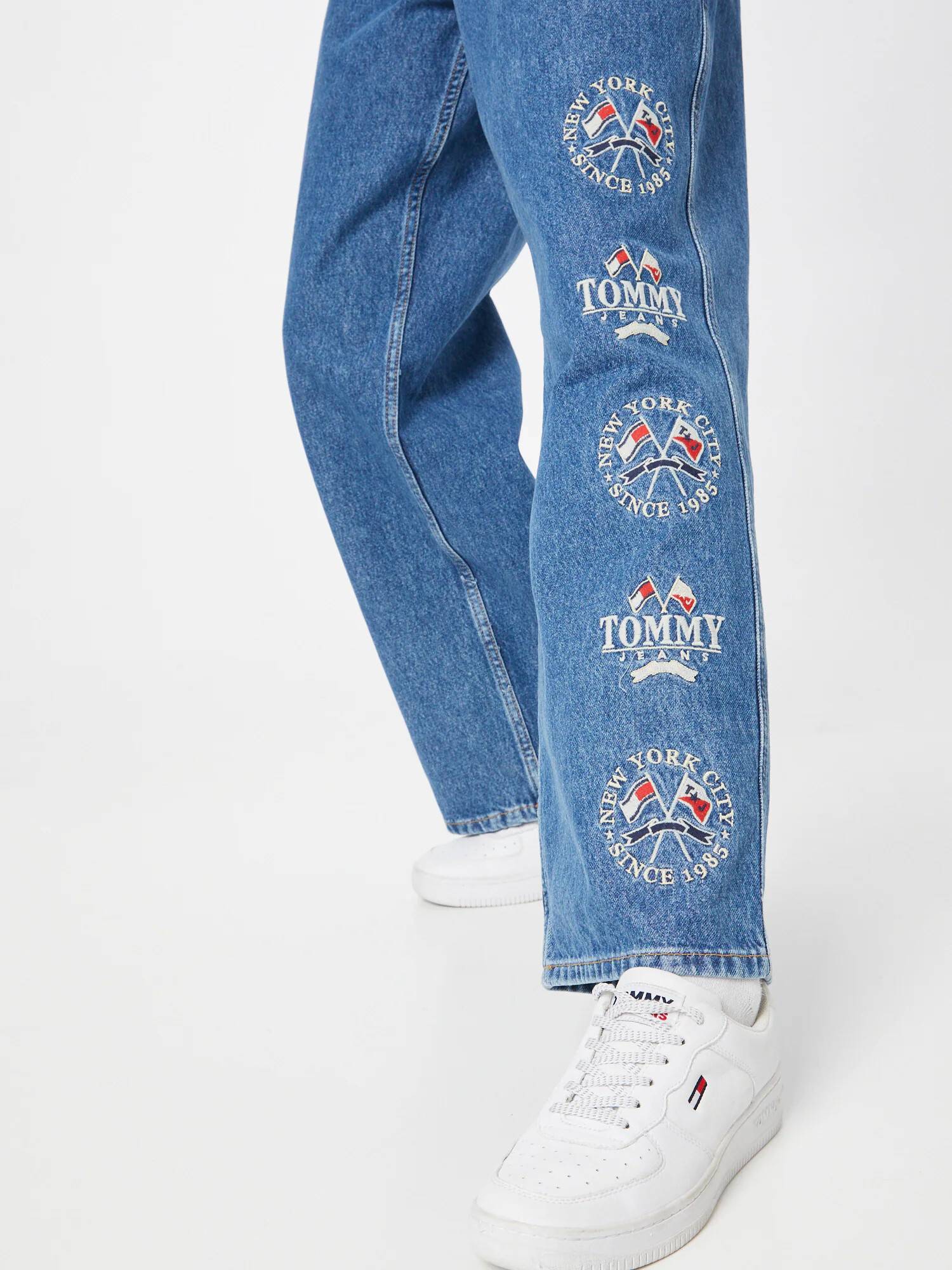 Tommy Jeans Kavbojke 'Betsy' moder denim / rdeča / bela - Pepit.si