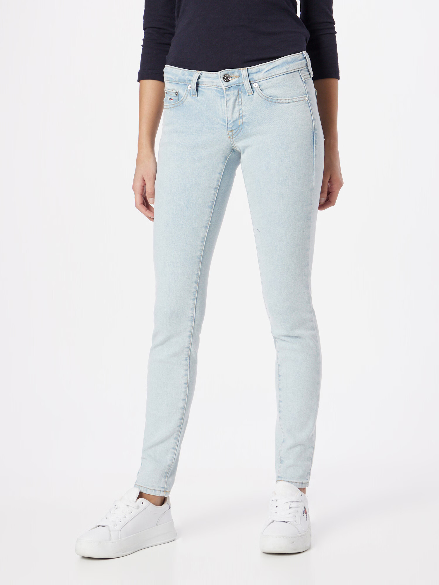 Tommy Jeans Kavbojke 'Sophie' moder denim - Pepit.si