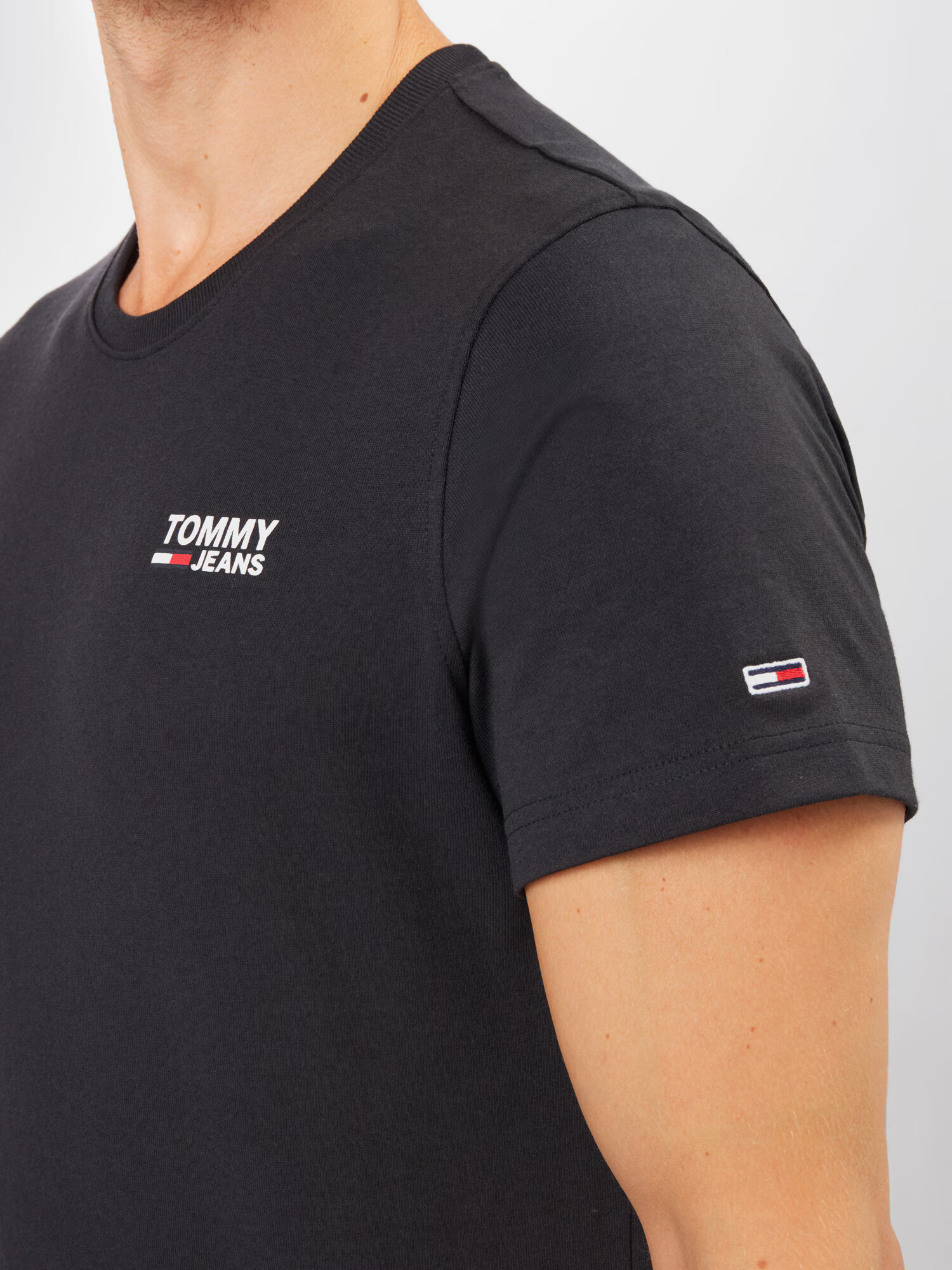 Tommy Jeans Majica črna - Pepit.si