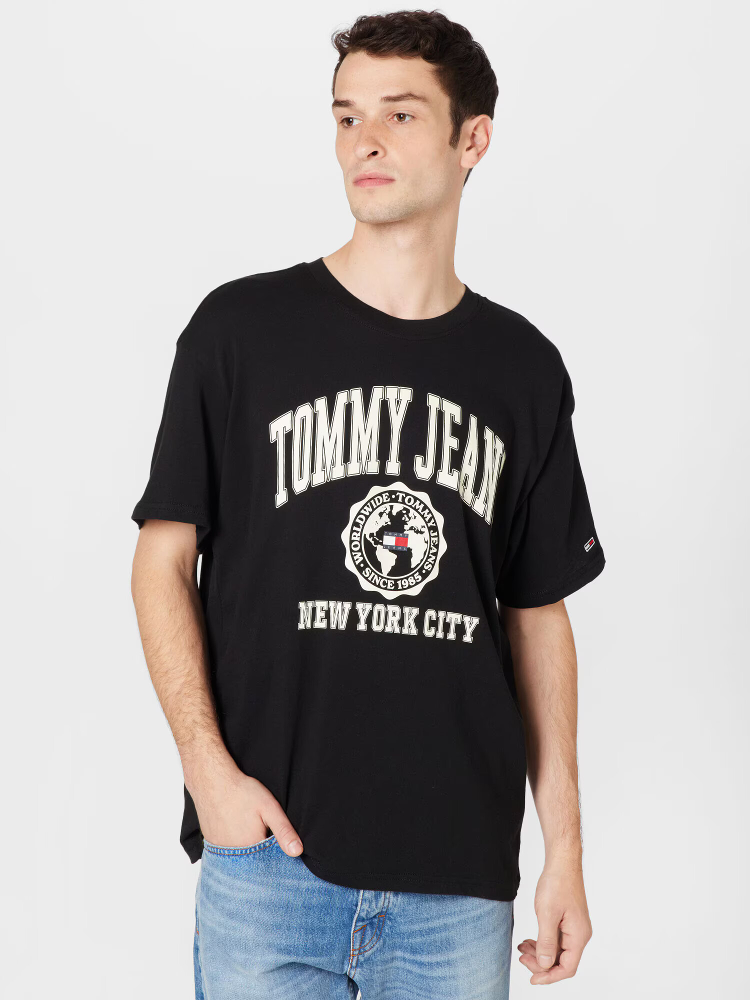 Tommy Jeans Majica črna / bela - Pepit.si