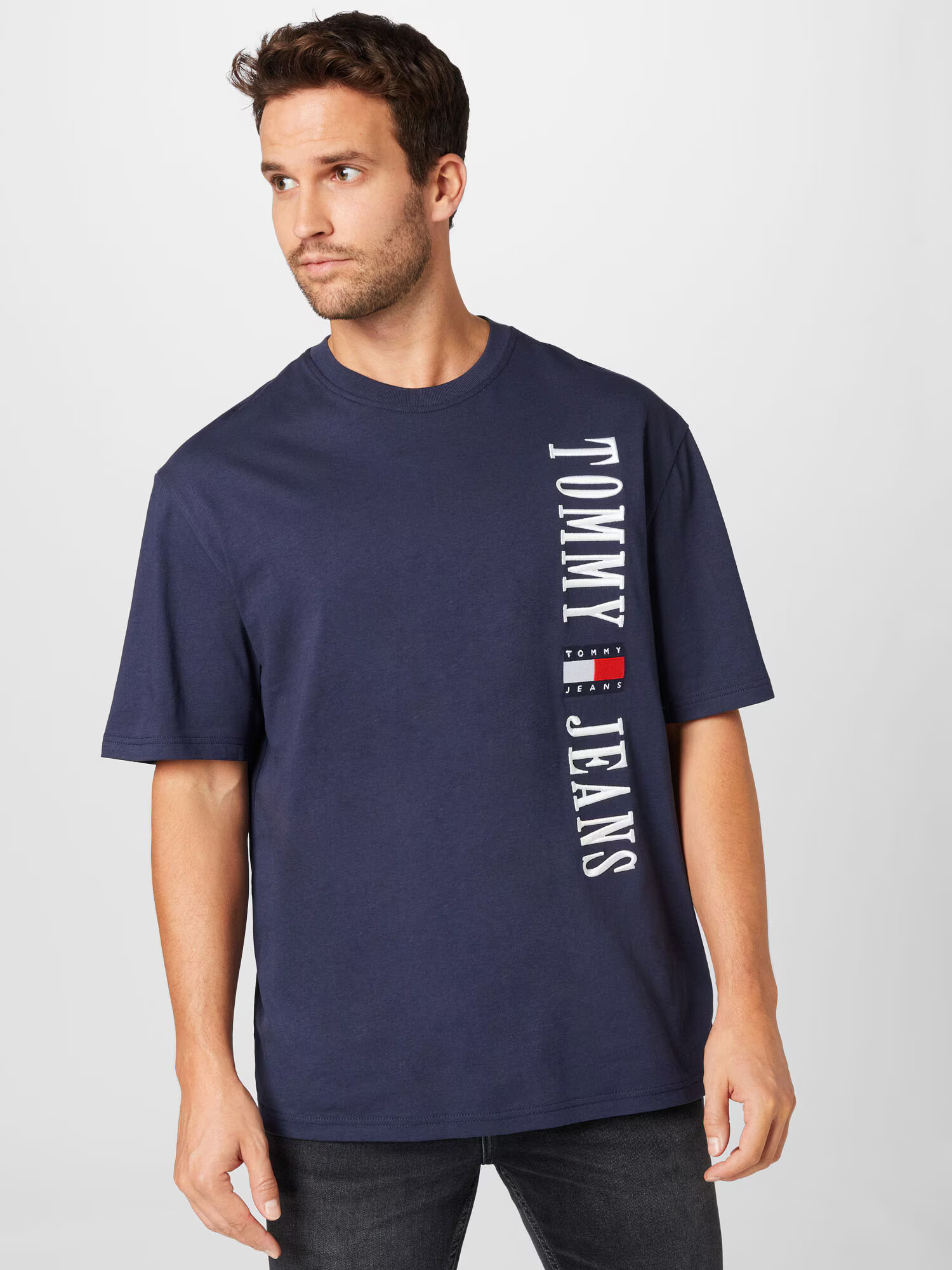 Tommy Jeans Majica 'Skater' nočno modra / rdeča / bela - Pepit.si