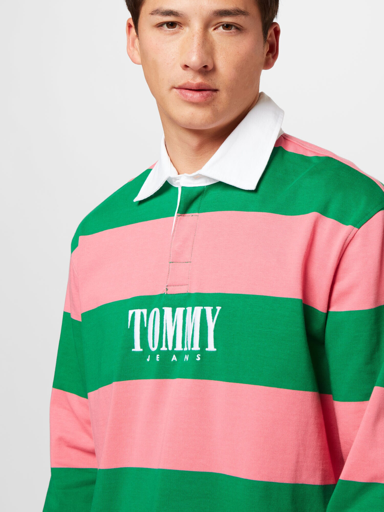 Tommy Jeans Majica travnato zelena / svetlo roza / bela - Pepit.si