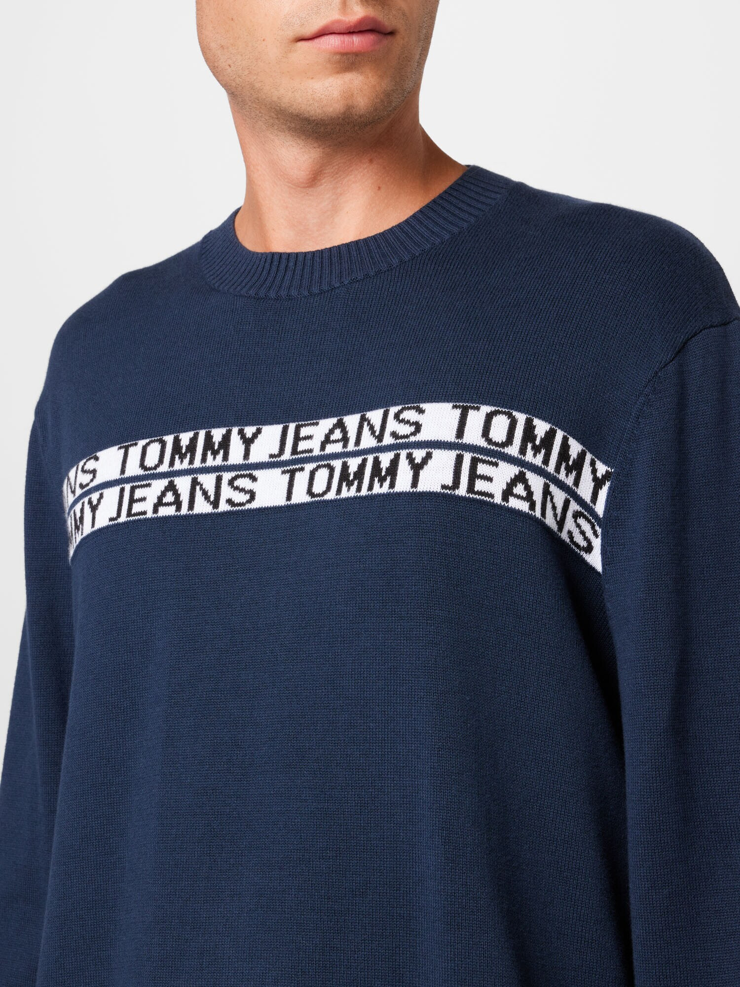 Tommy Jeans Pulover mornarska / bela - Pepit.si