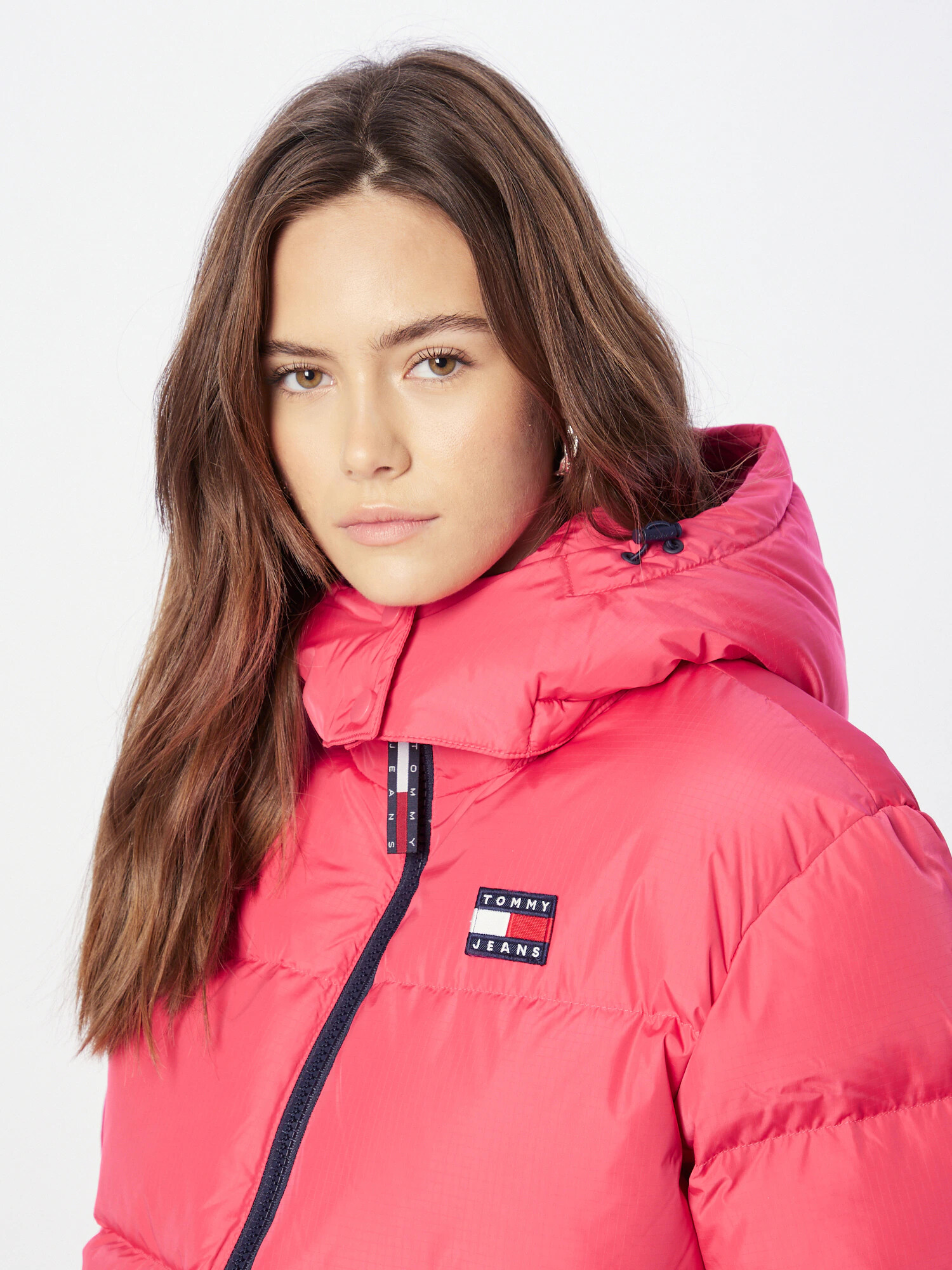 Tommy Jeans Zimska jakna 'Alaska' modra / roza / rdeča / bela - Pepit.si