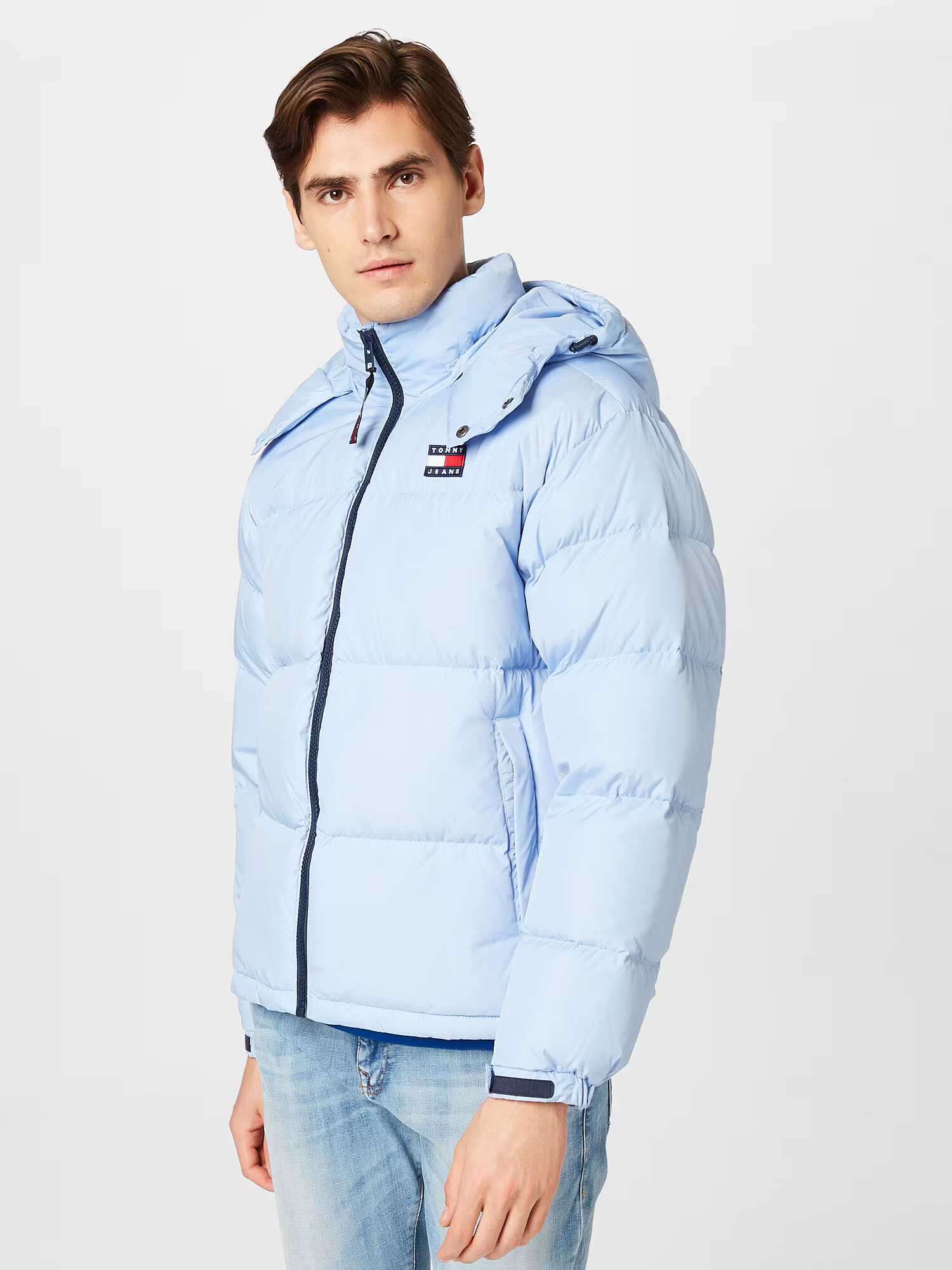 Tommy Jeans Zimska jakna 'ALASKA' mornarska / svetlo modra / rdeča / bela - Pepit.si