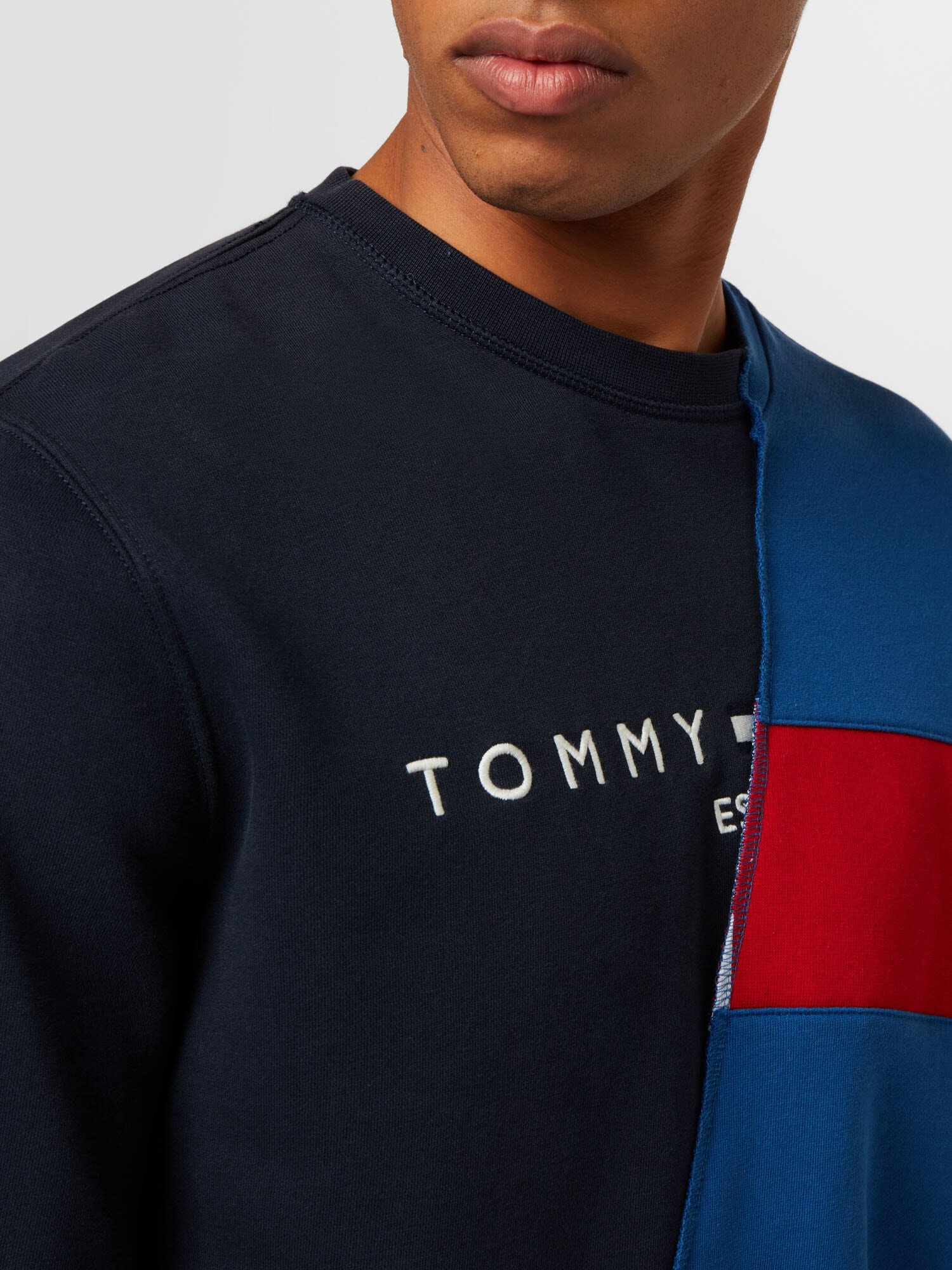 Tommy Jeans Majica modra / mornarska / rdeča / bela - Pepit.si