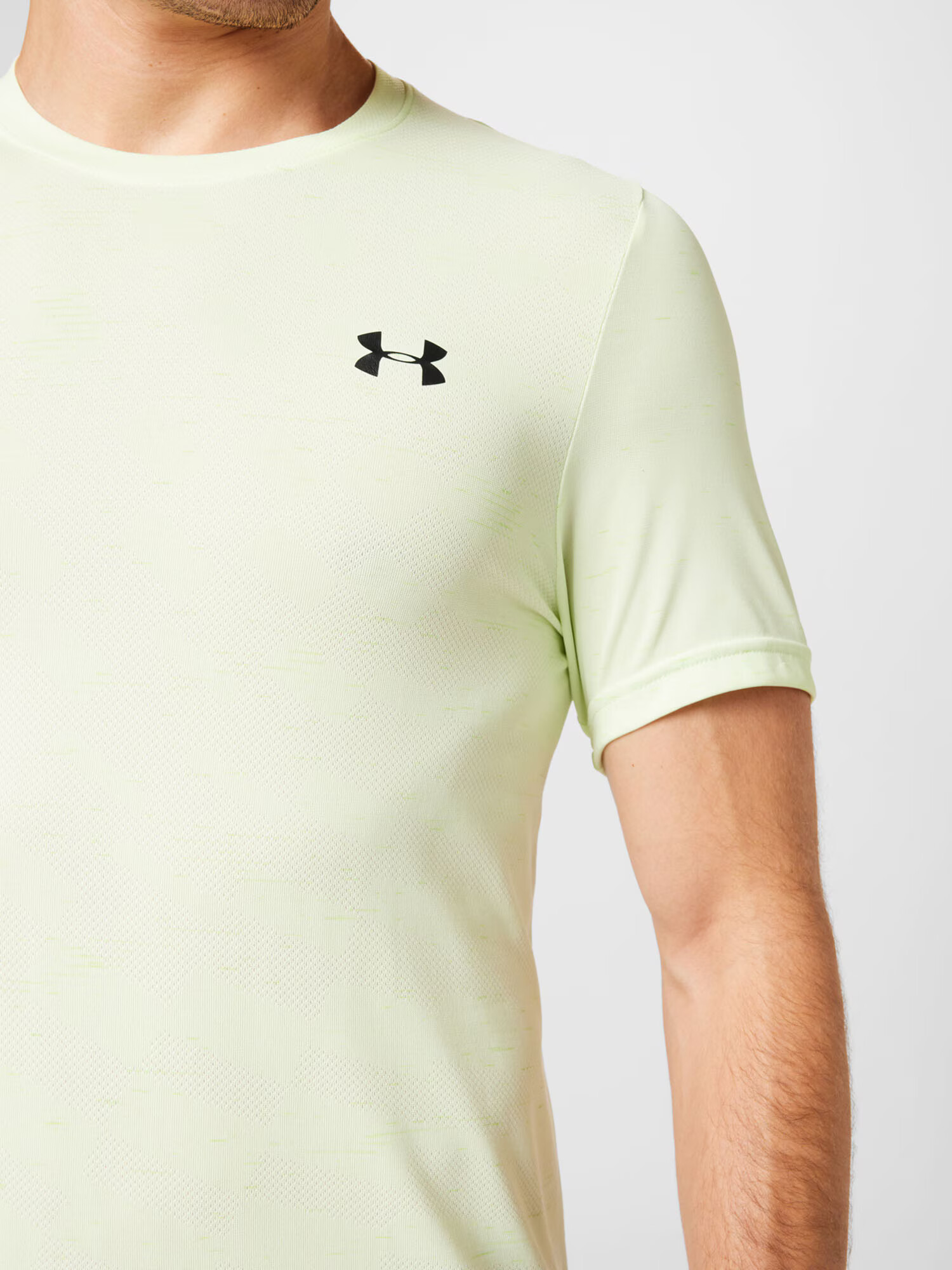 UNDER ARMOUR Funkcionalna majica 'Radial' pastelno zelena / črna - Pepit.si