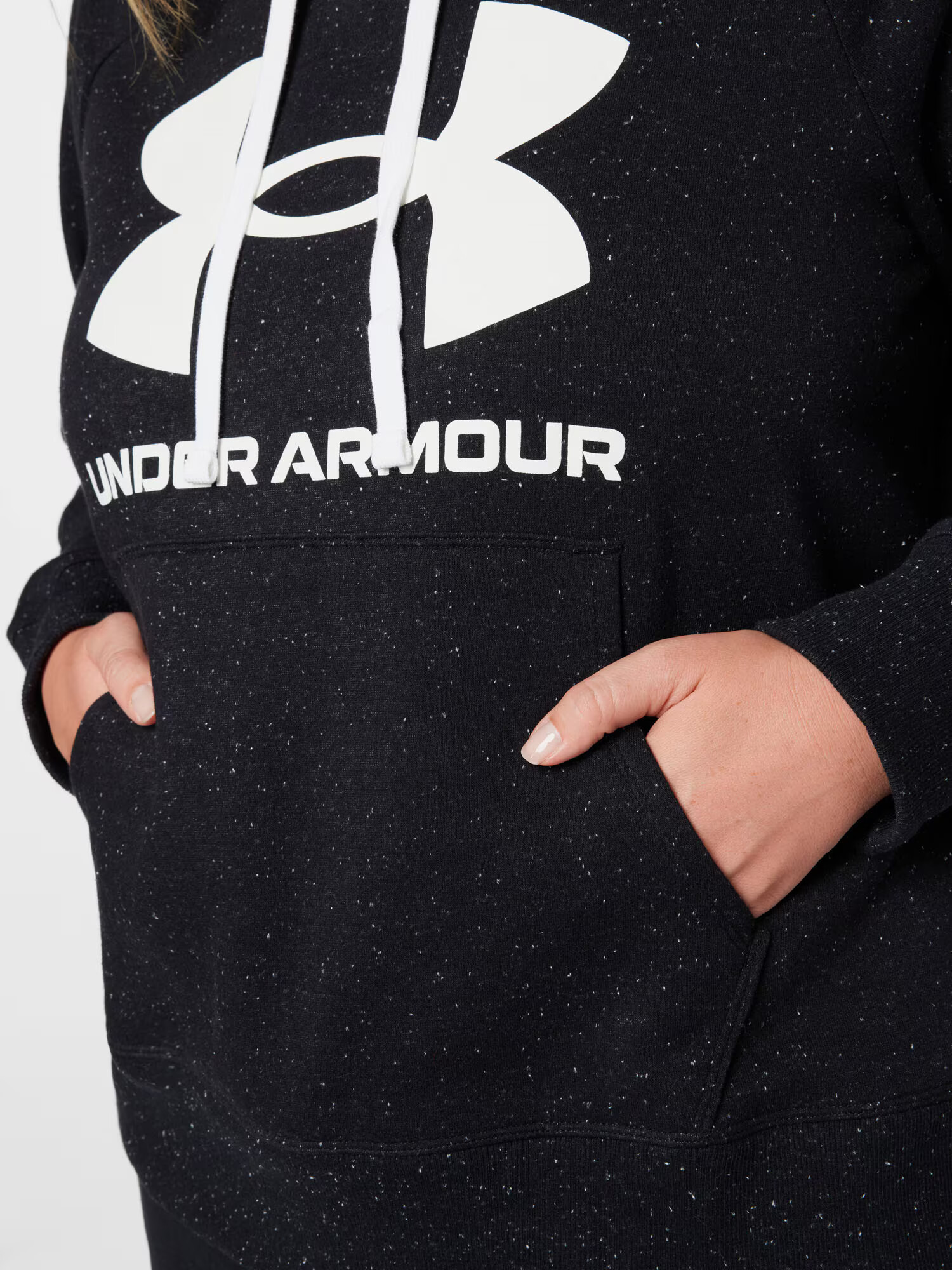 UNDER ARMOUR Športna majica črna / bela - Pepit.si