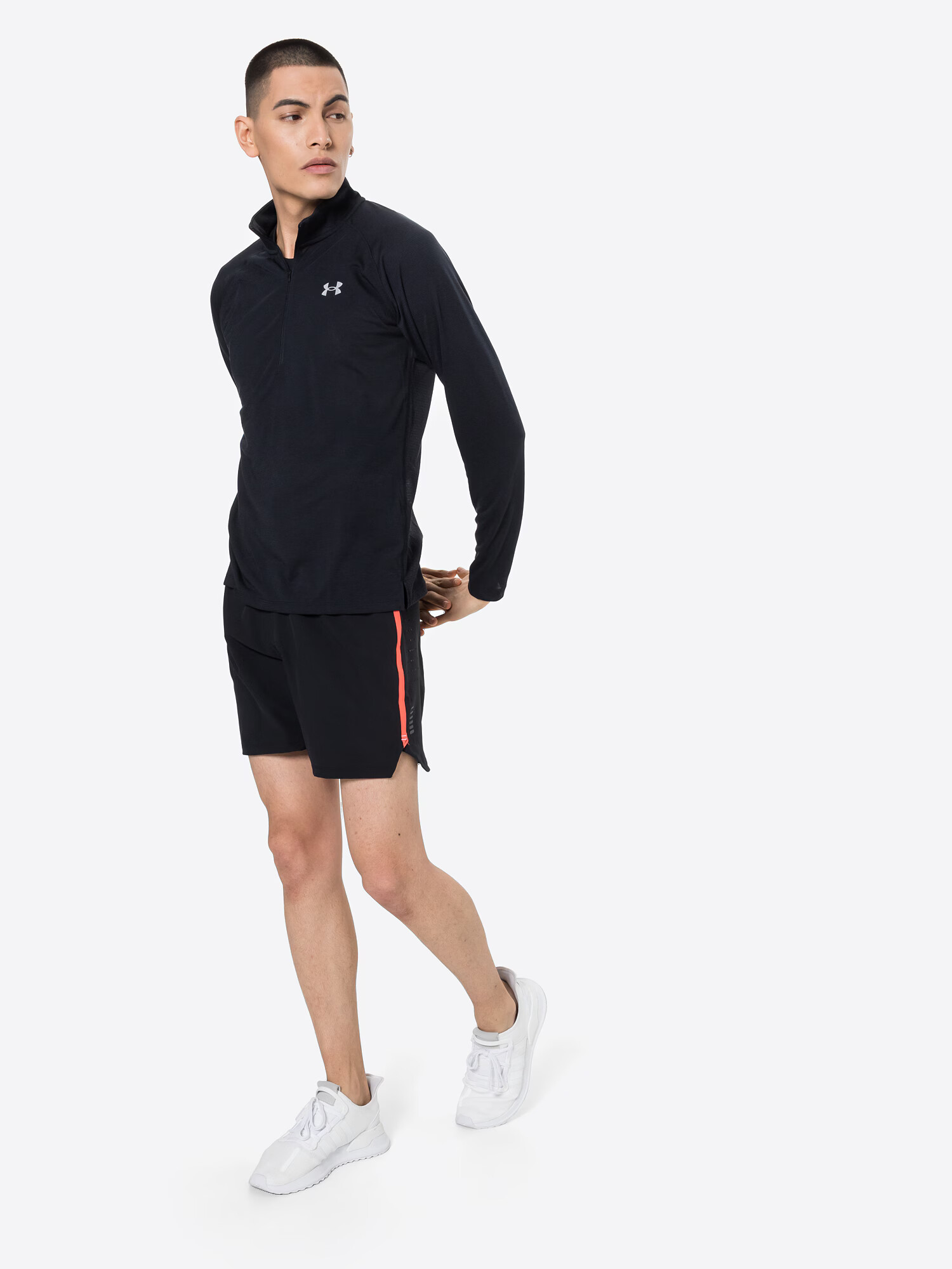 UNDER ARMOUR Športna majica 'Streaker' črna / bela - Pepit.si