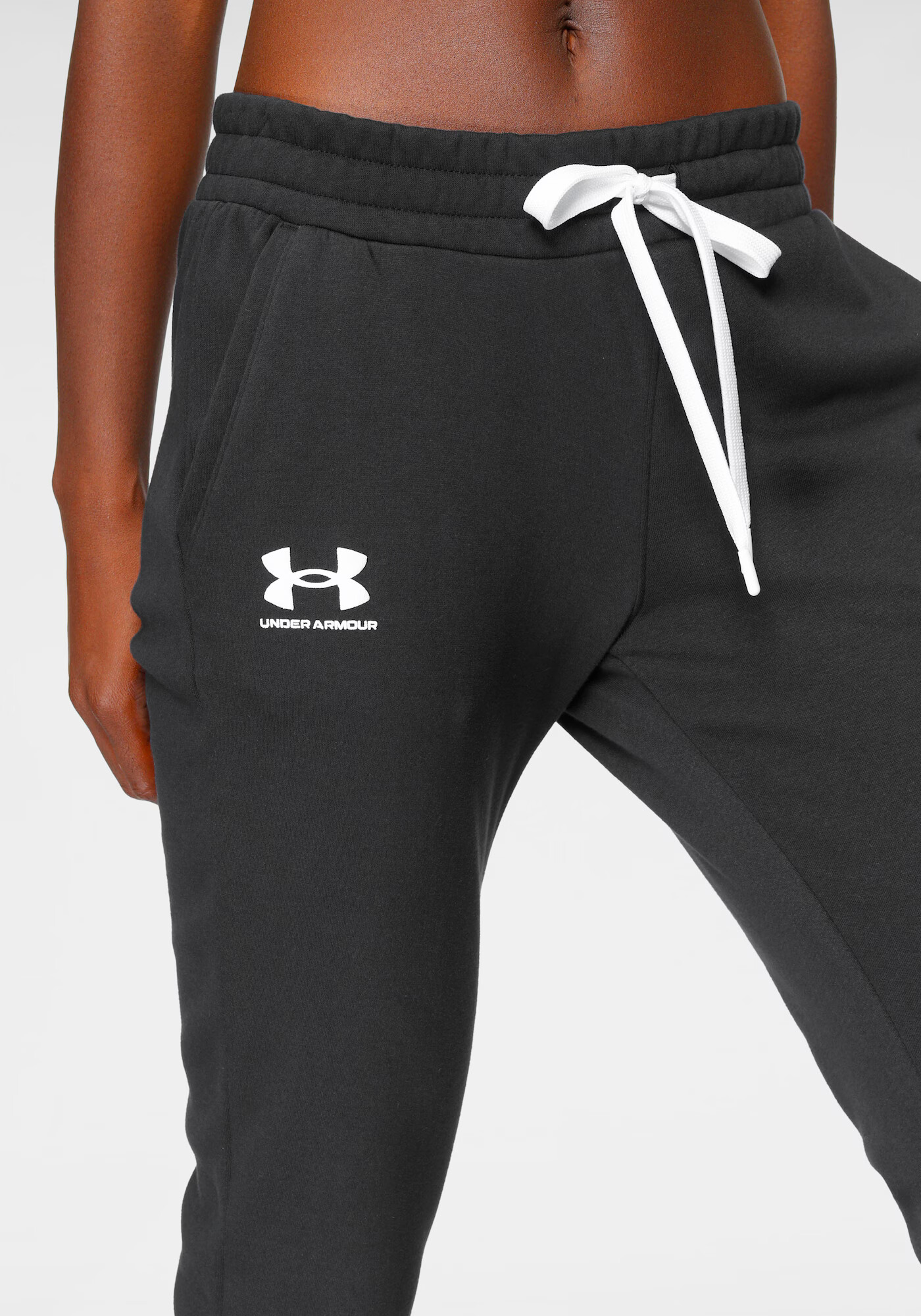 UNDER ARMOUR Športne hlače črna / bela - Pepit.si