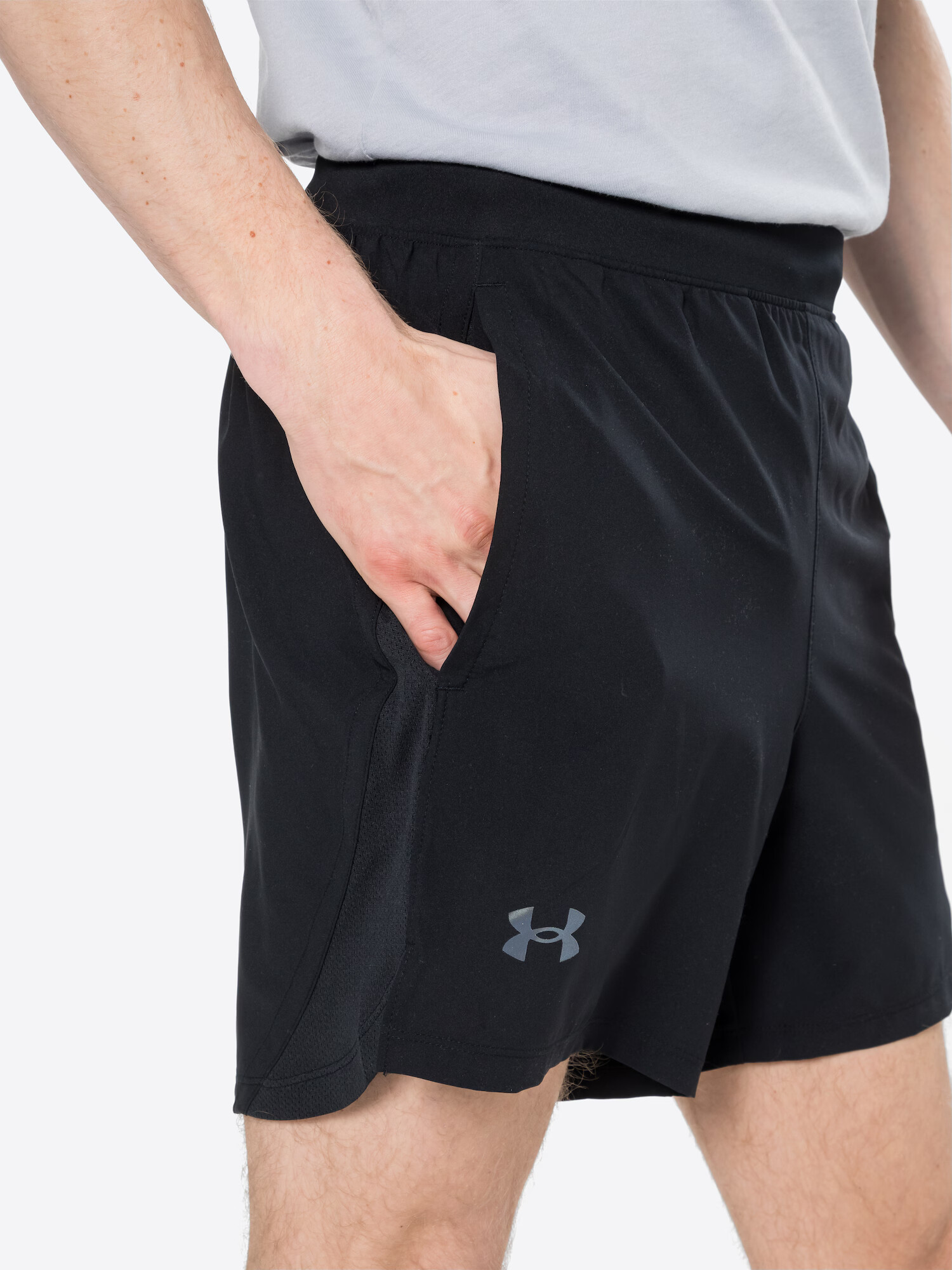 UNDER ARMOUR Športne hlače 'Launch' črna - Pepit.si