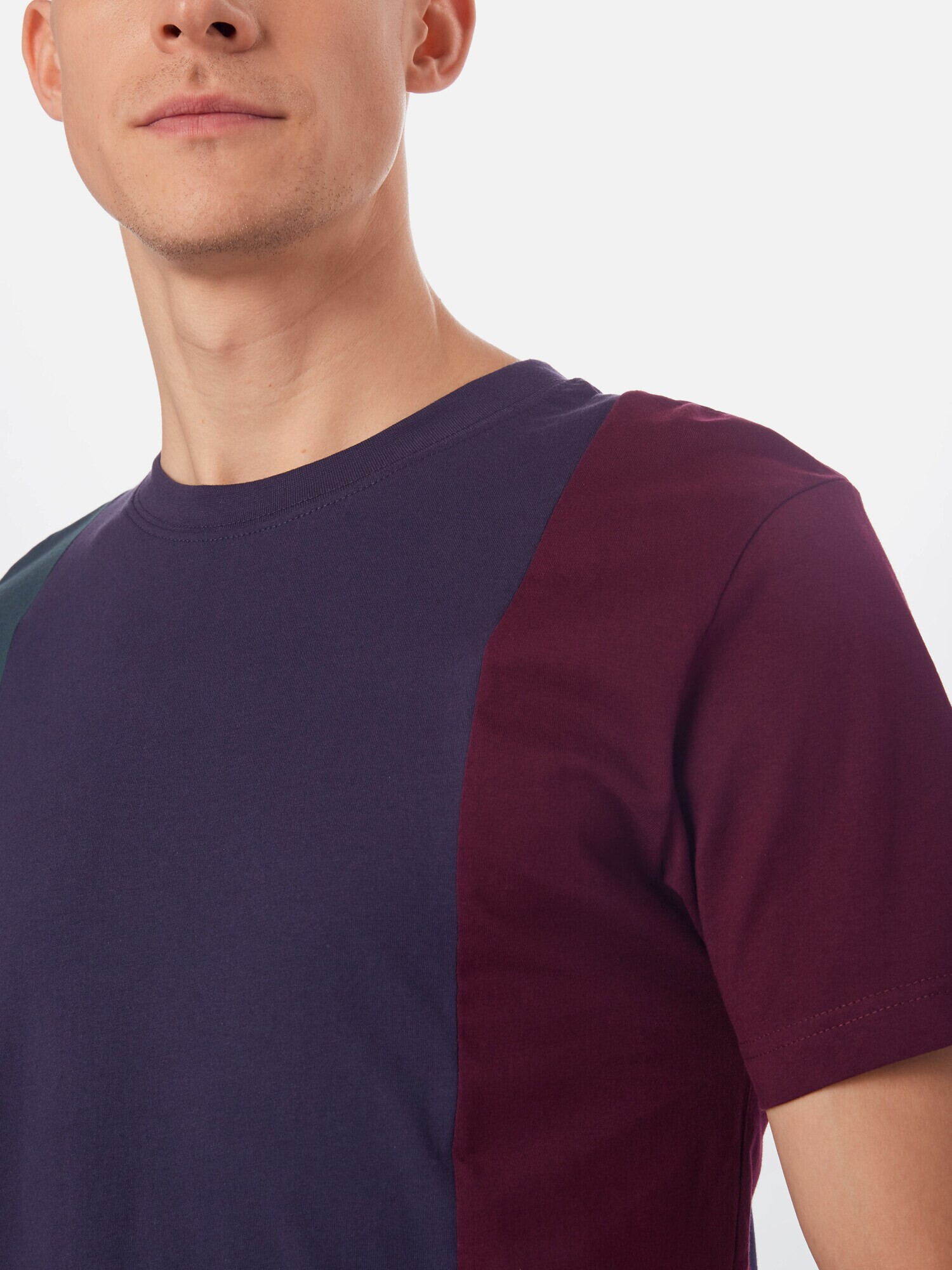 Urban Classics Majica 'Tripple Tee' mornarska / jelka / burgund - Pepit.si