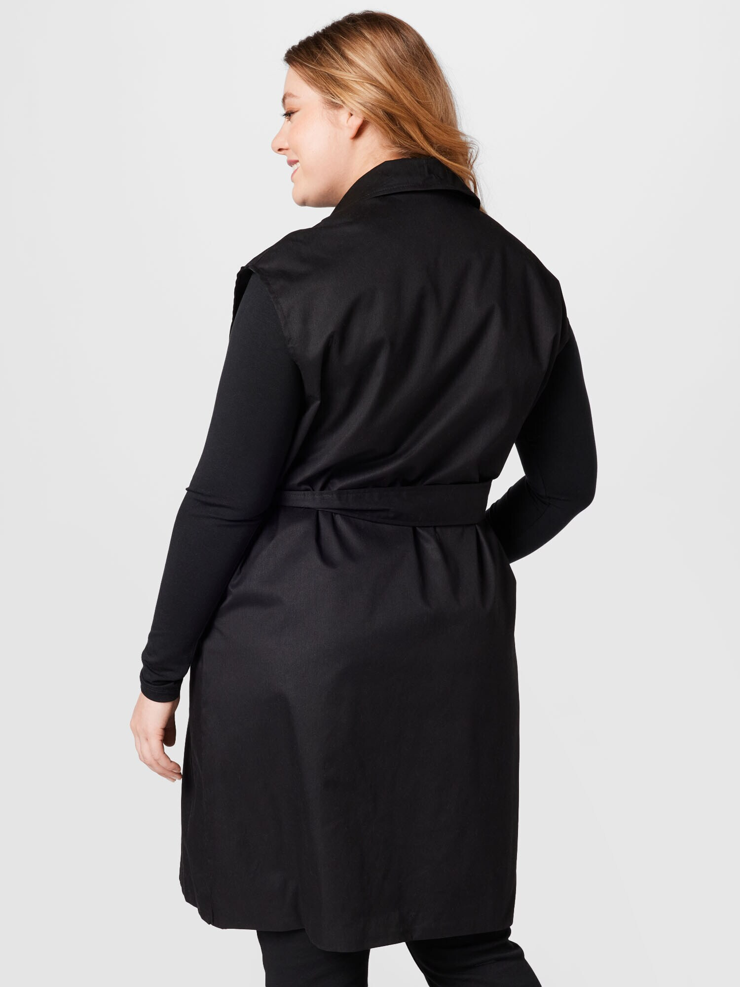 Vero Moda Curve Brezrokavnik 'ELLIE' črna - Pepit.si