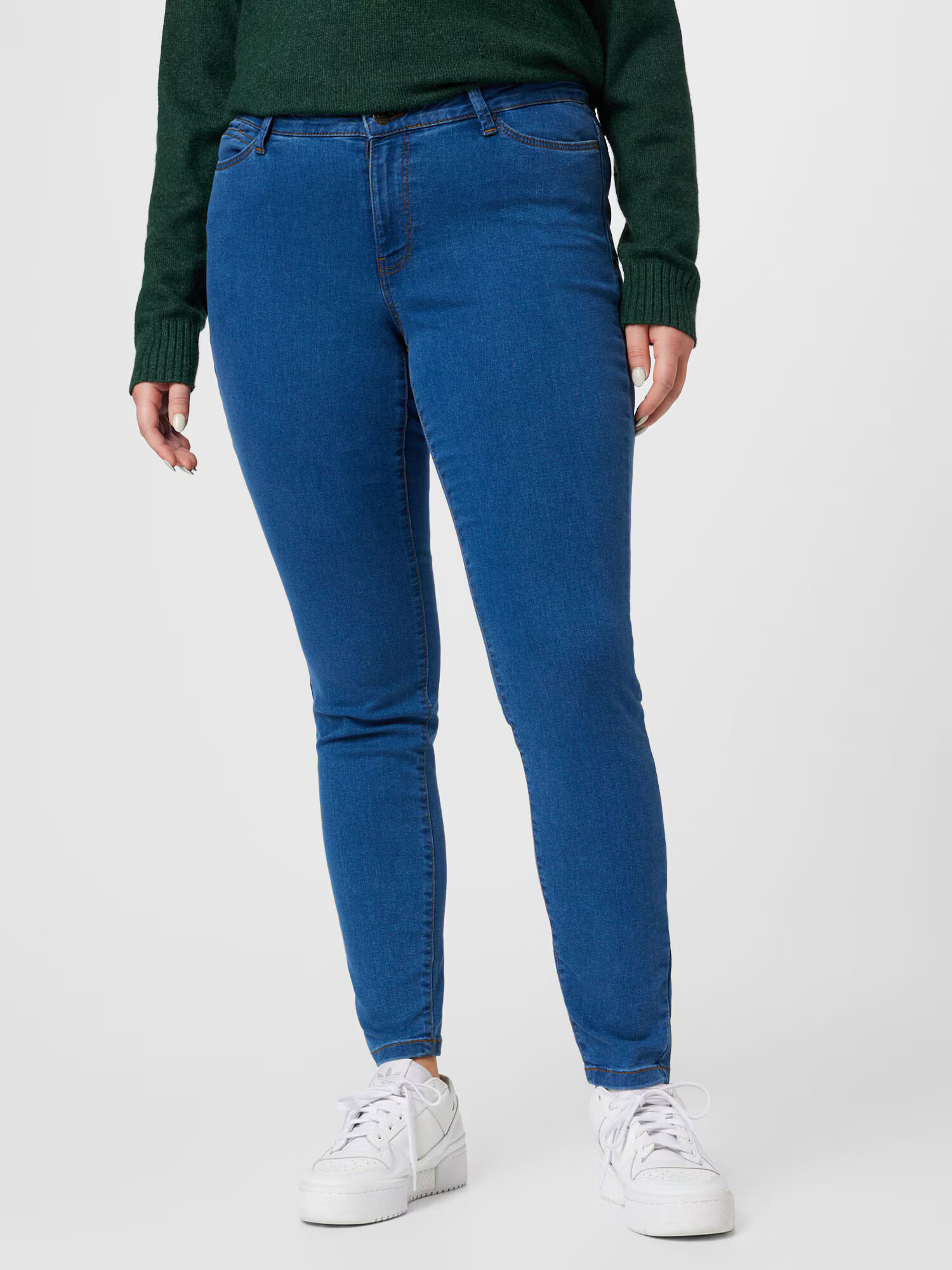 Vero Moda Curve Jeans pajkice 'RUDY' moder denim - Pepit.si