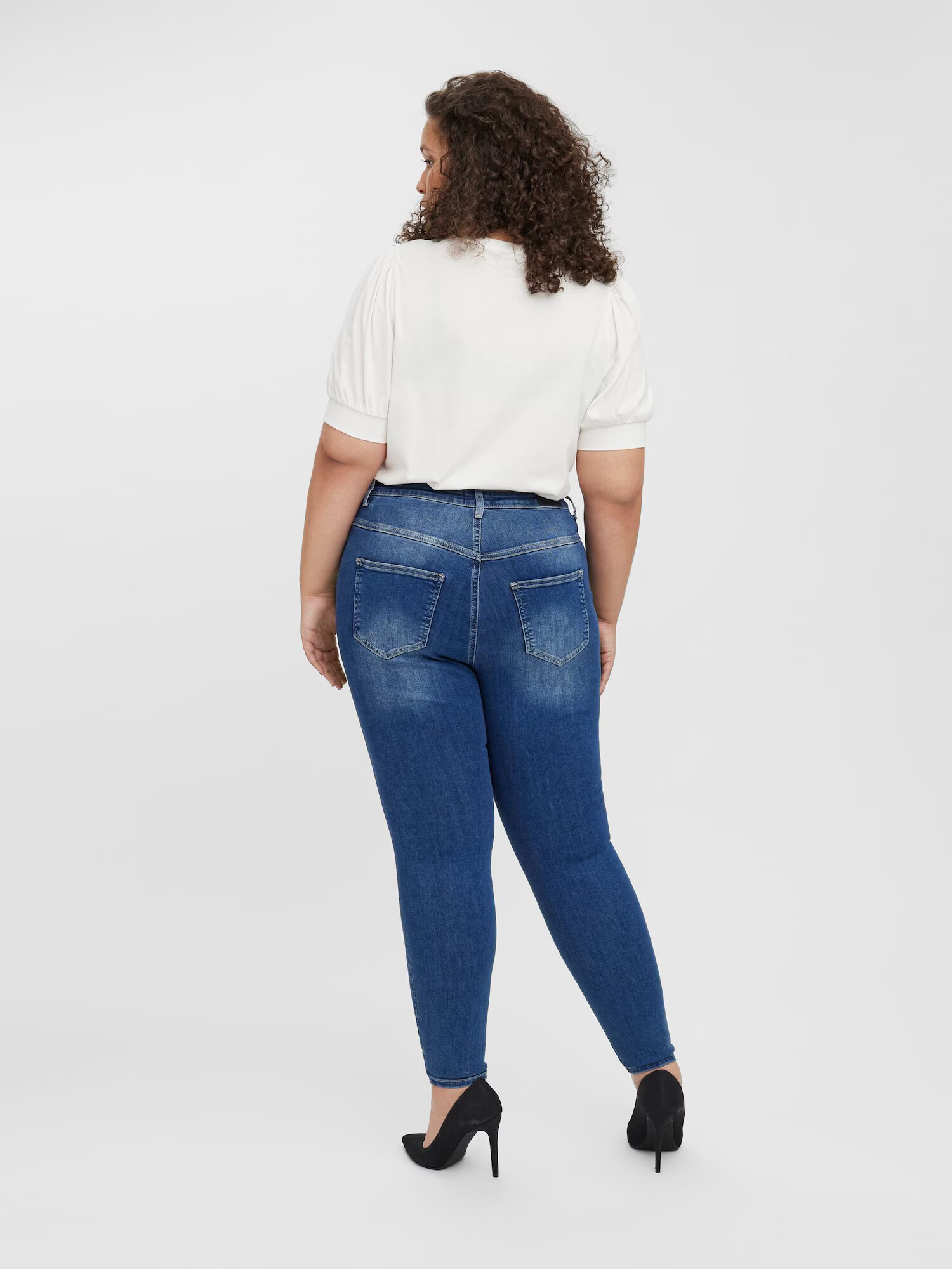 Vero Moda Curve Kavbojke 'Alicelora' moder denim - Pepit.si