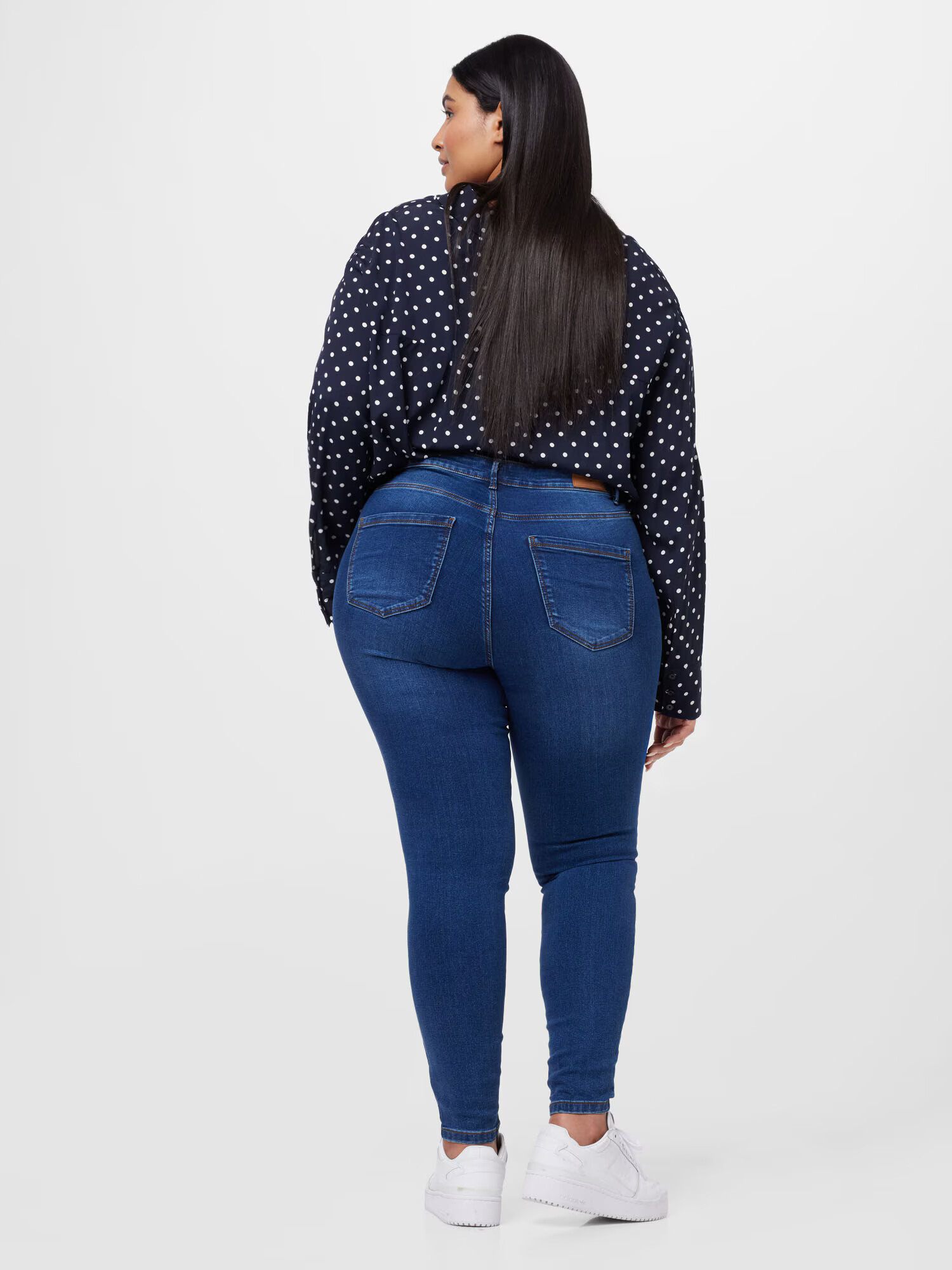 Vero Moda Curve Kavbojke 'PHIA' moder denim - Pepit.si