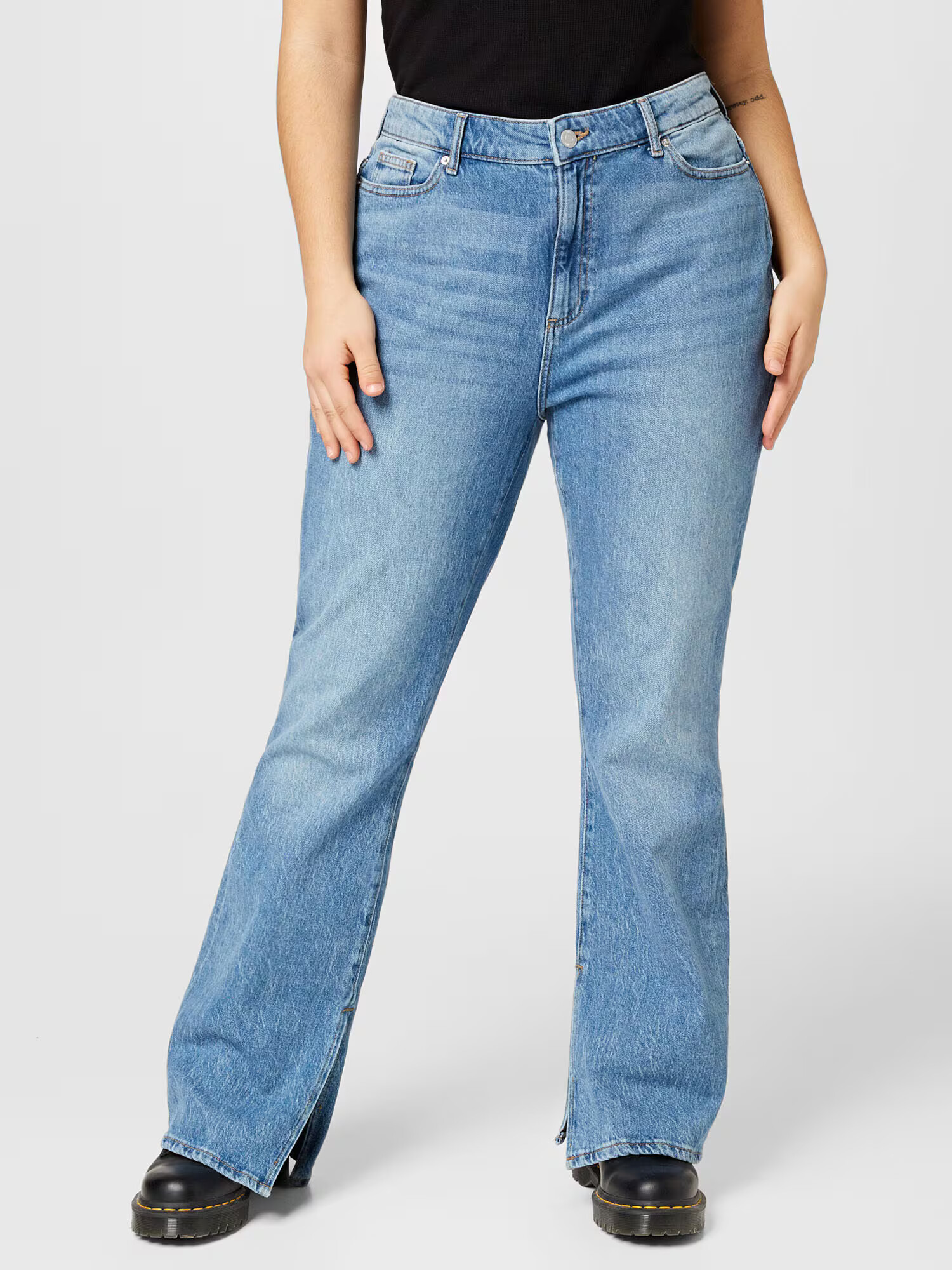 Vero Moda Curve Kavbojke 'Selma' moder denim - Pepit.si