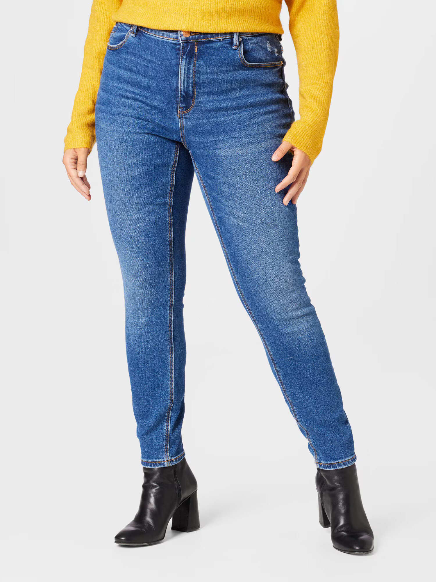 Vero Moda Curve Kavbojke 'SOPHIA' moder denim - Pepit.si