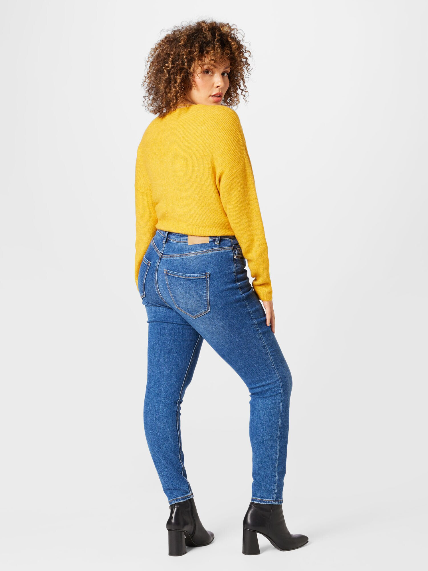 Vero Moda Curve Kavbojke 'SOPHIA' moder denim - Pepit.si