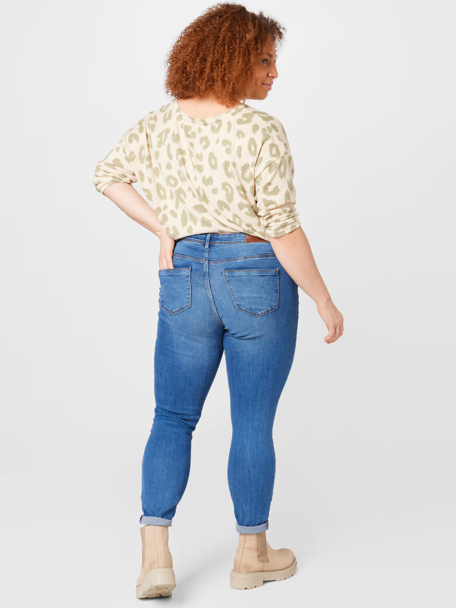 Vero Moda Curve Kavbojke 'Tanya' moder denim - Pepit.si