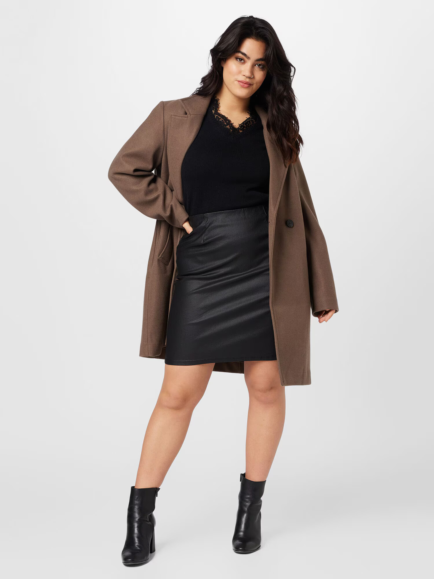 Vero Moda Curve Krilo 'MILLY' črna - Pepit.si